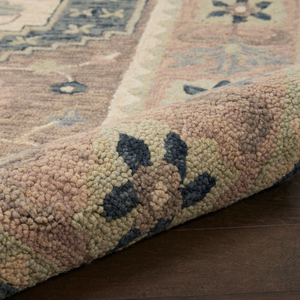Bahari BAH03 Grey Tufted Rug