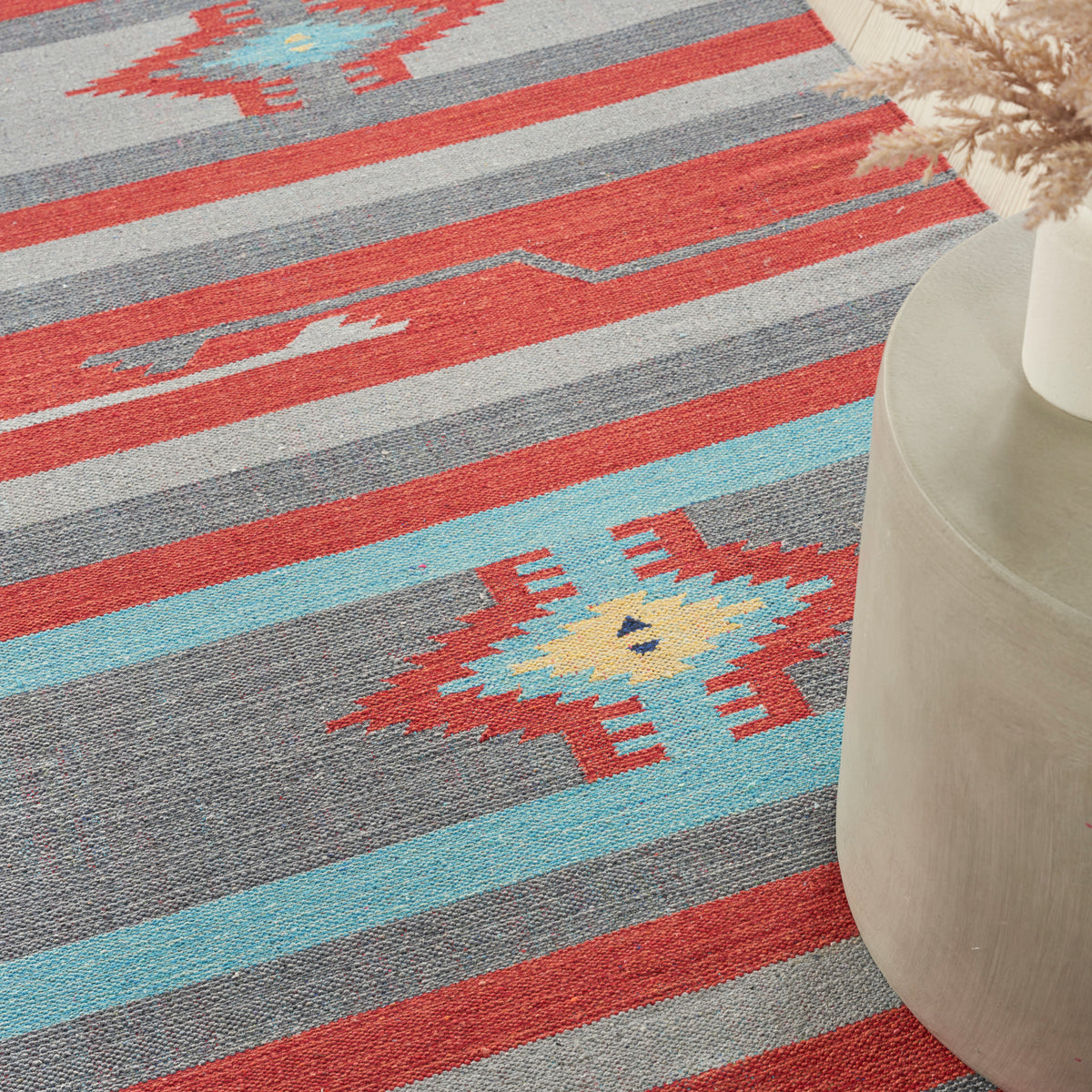 Baja BAJ01 Grey Red Woven Rug
