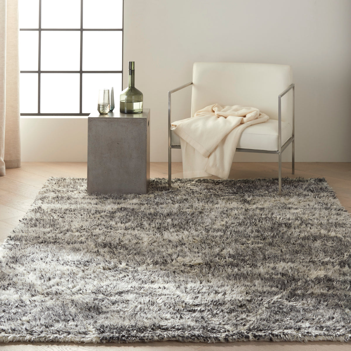 Calvin Klein San Antonio CK774 Charcoal Ivory Knotted Rug