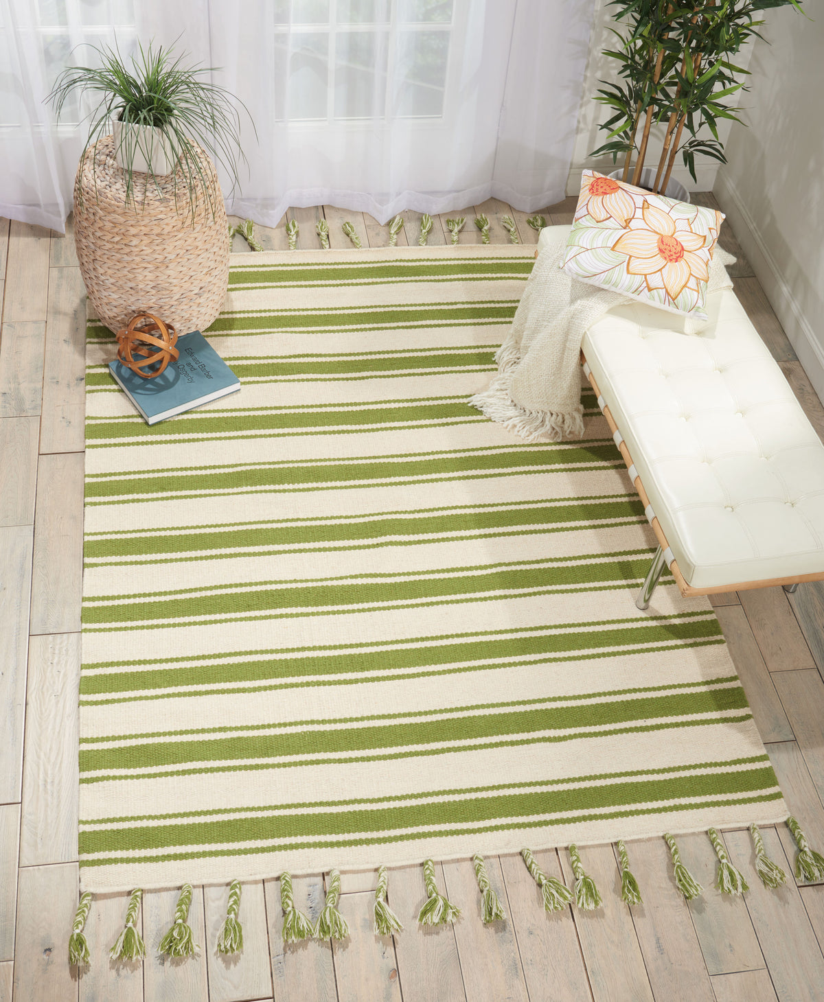 Rio Vista DST01 Ivory/Green Woven Rug