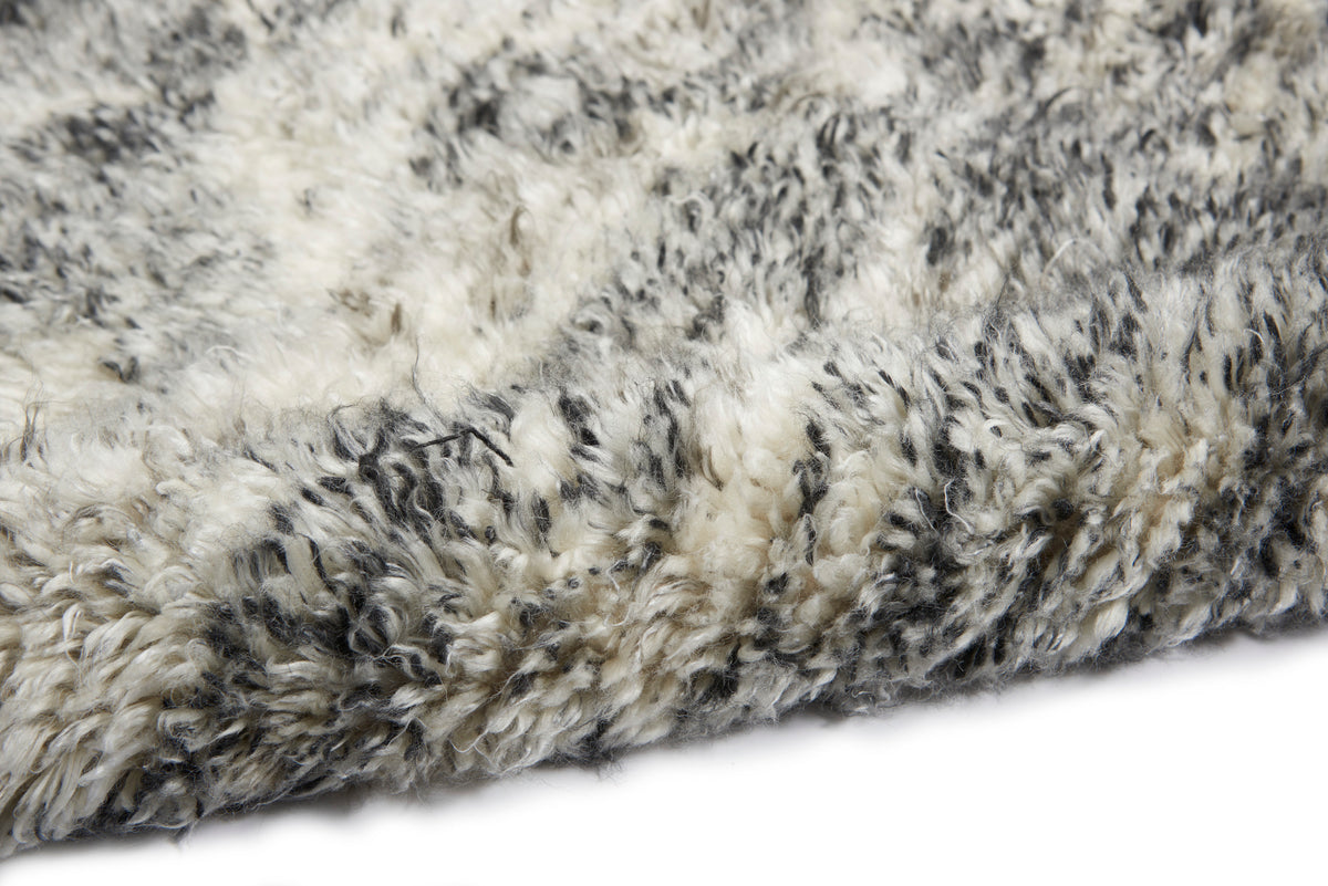 Calvin Klein San Antonio CK774 Charcoal Ivory Knotted Rug