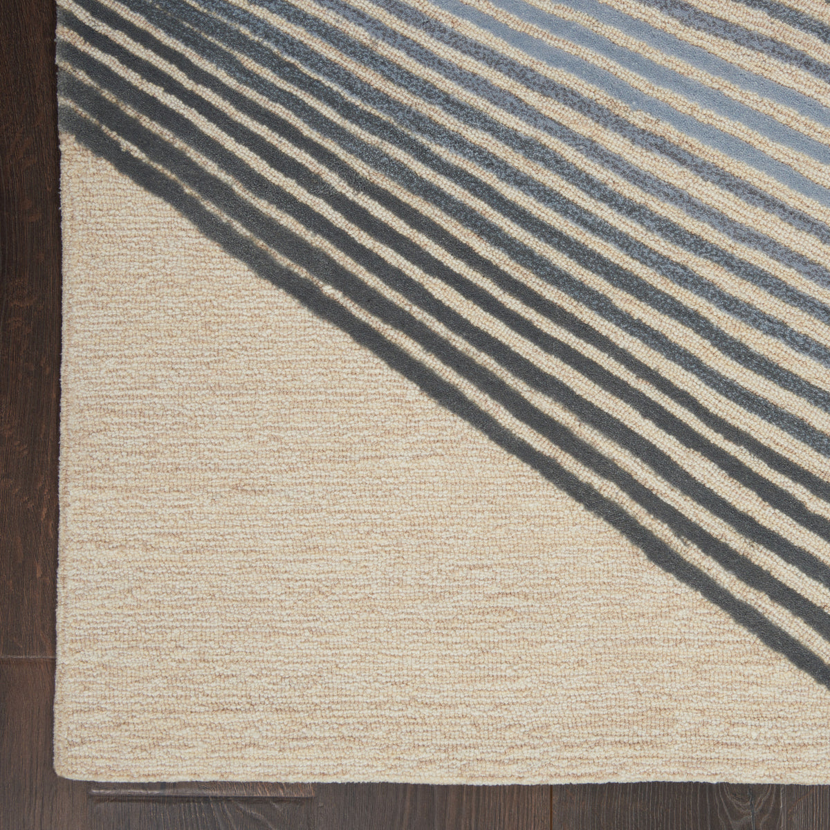 Symmetry SMM06 Ivory/Grey Tufted Rug