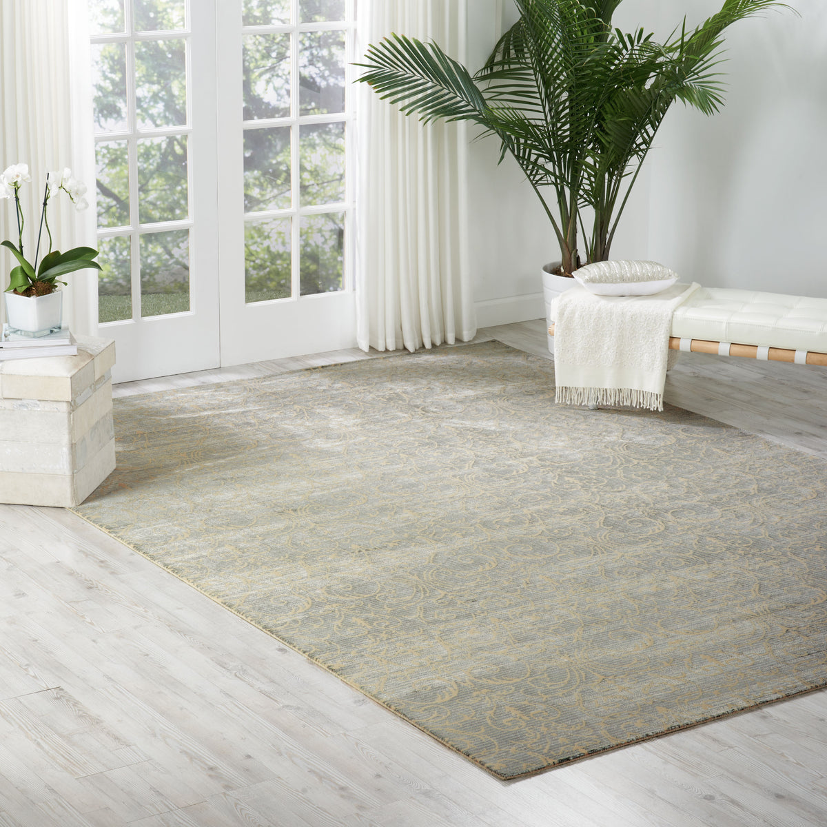 Luminance LUM05 Cobalt Loomed Rug