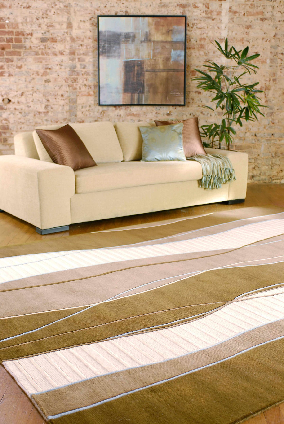 Mugal IN-8072 Hand Knotted Rug