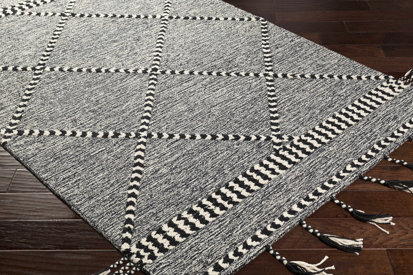 Zanafi Tassels ZTS-2307 Hand Tufted Rug