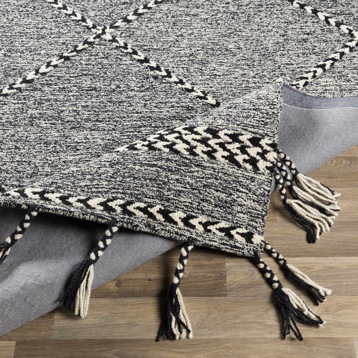 Zanafi Tassels ZTS-2307 Hand Tufted Rug