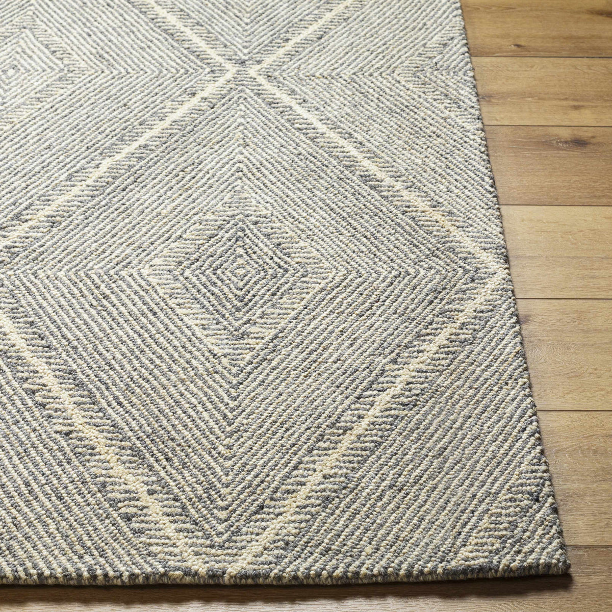 Maroc MAR-2333 Hand Tufted Rug