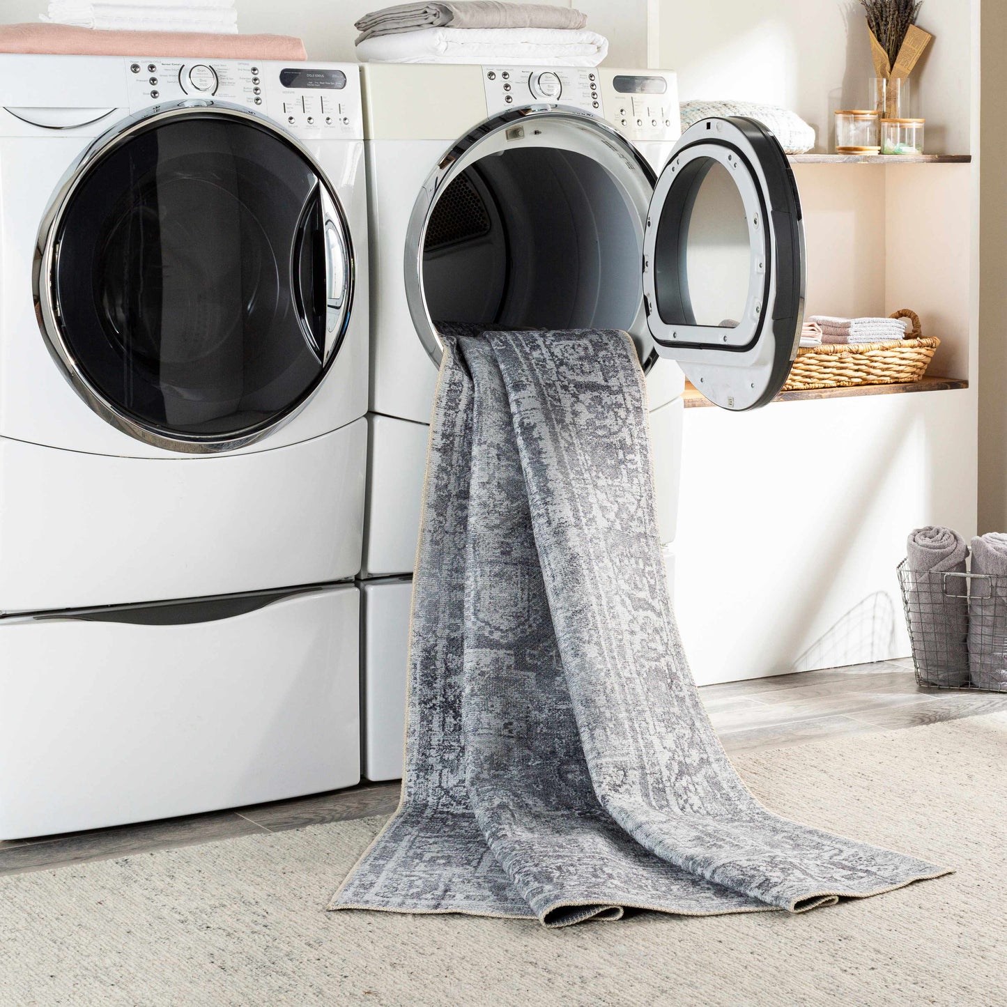 Tahmis THI-2710 Machine Woven Rug