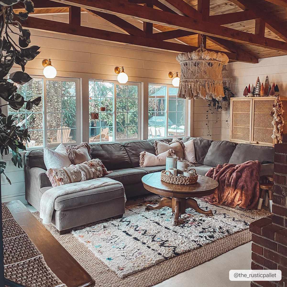 Riad RID-3003 Hand Knotted Rug