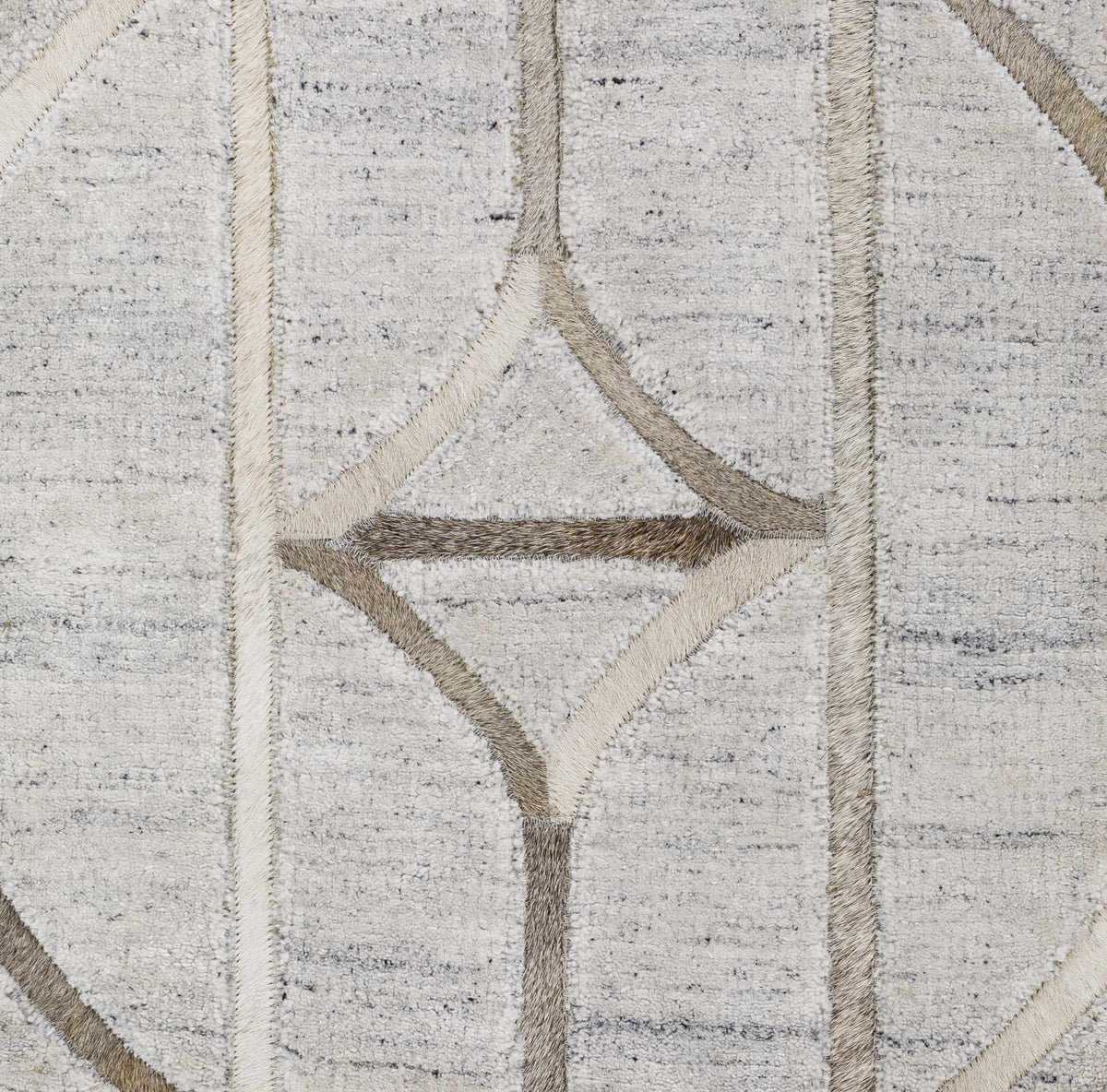 Eloquent ELQ-2304 Hand Crafted Rug