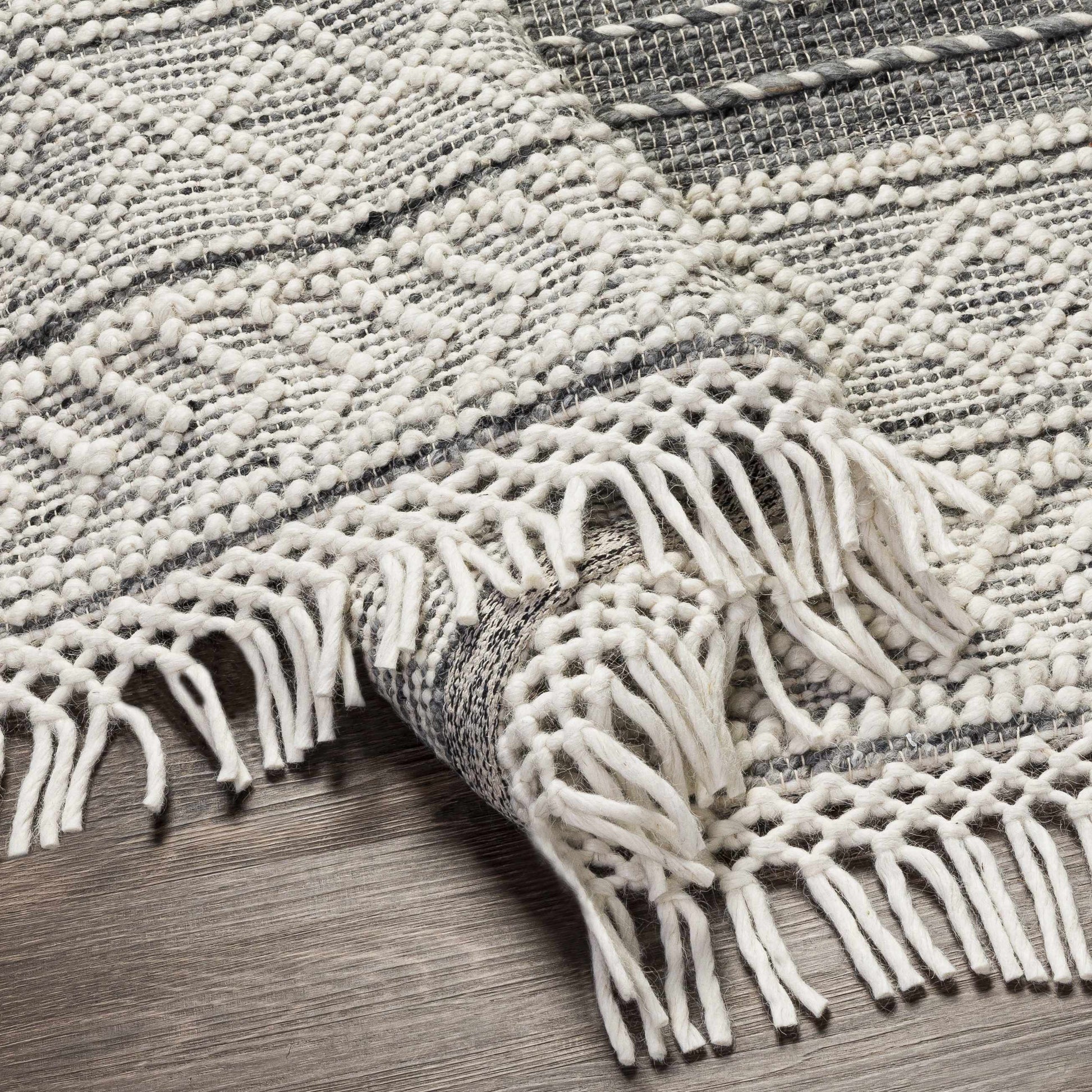 Lucia LCI-2304 Hand Woven Rug