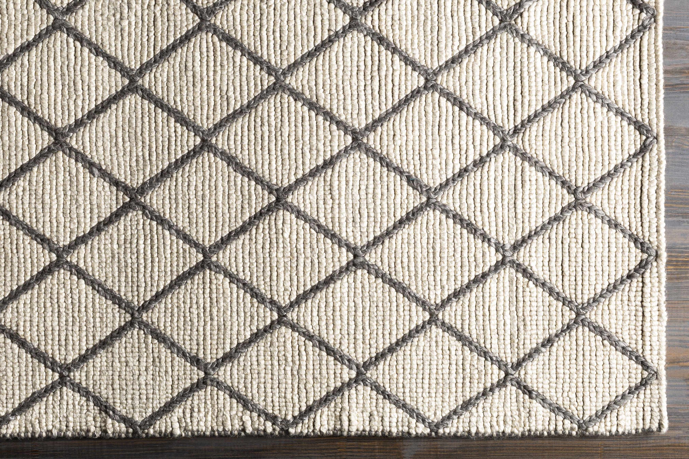 Whistler WSR-2304 Hand Woven Rug