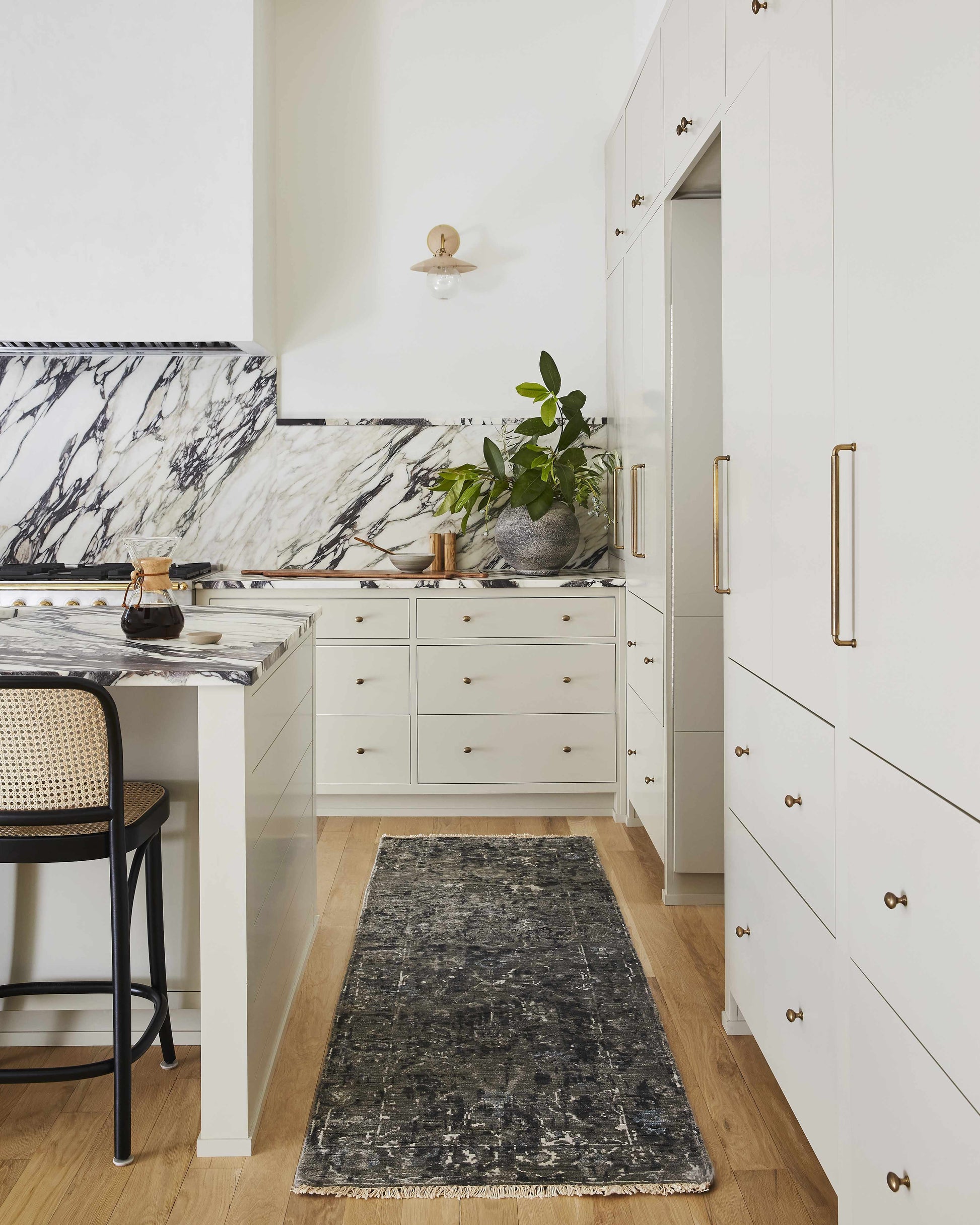 Theodora THO-3011 Hand Knotted Rug