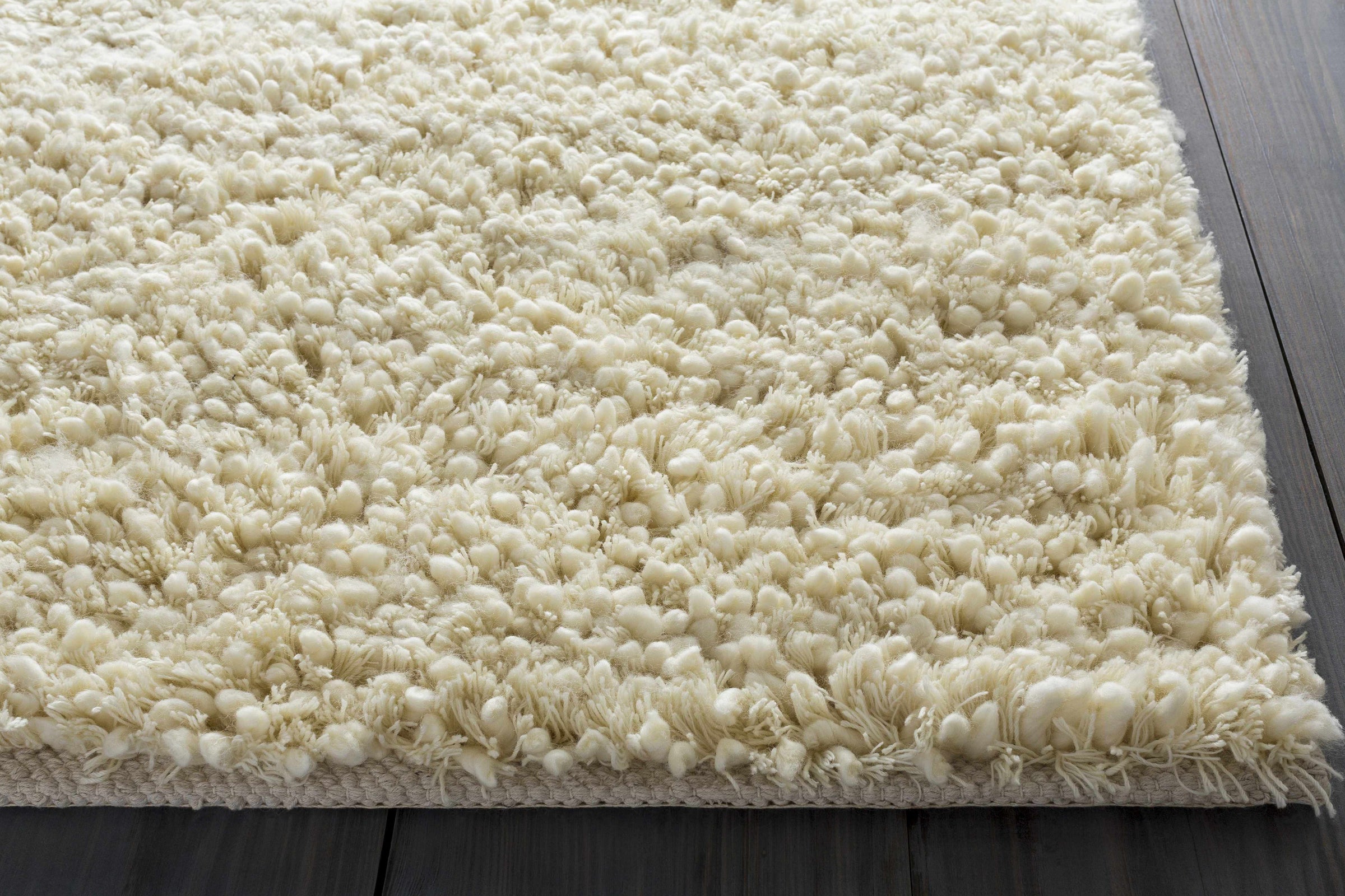 Metropolitan MET-8683 Hand Woven Rug