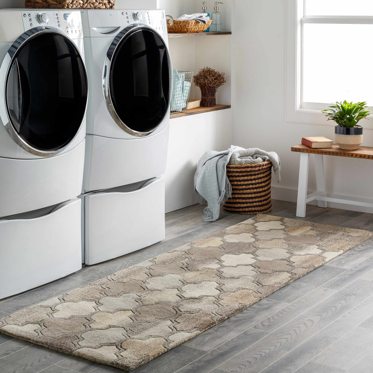 Forum FM-7208 Hand Tufted Rug