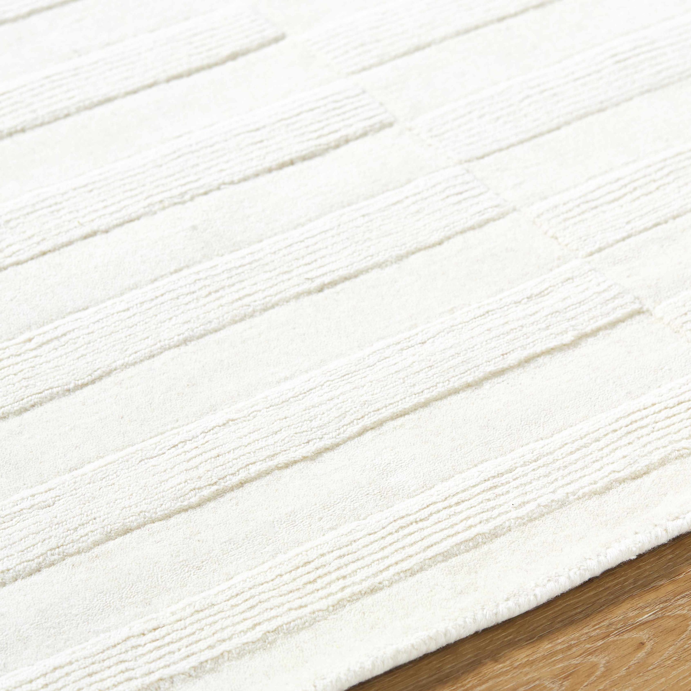 Mystique M-5486 Handmade Rug