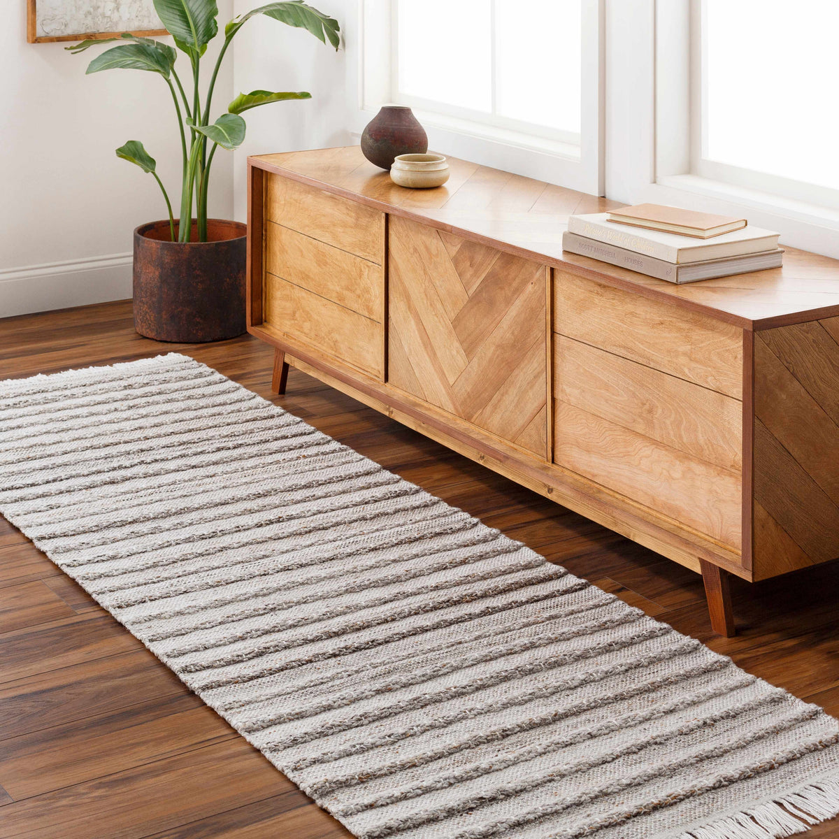Azalea AZA-2338 Handmade Rug