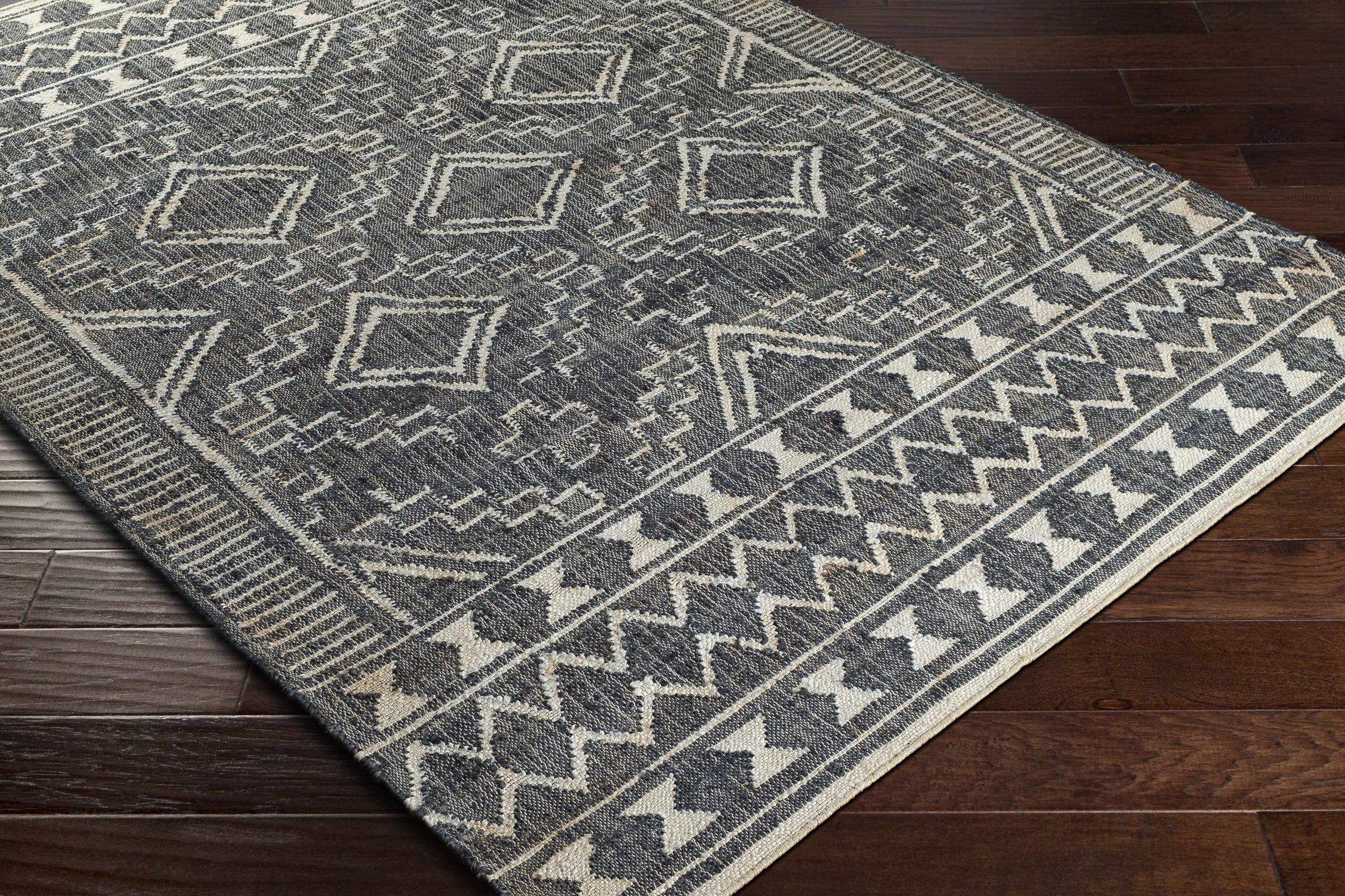 Cadence CEC-2300 Hand Woven Rug