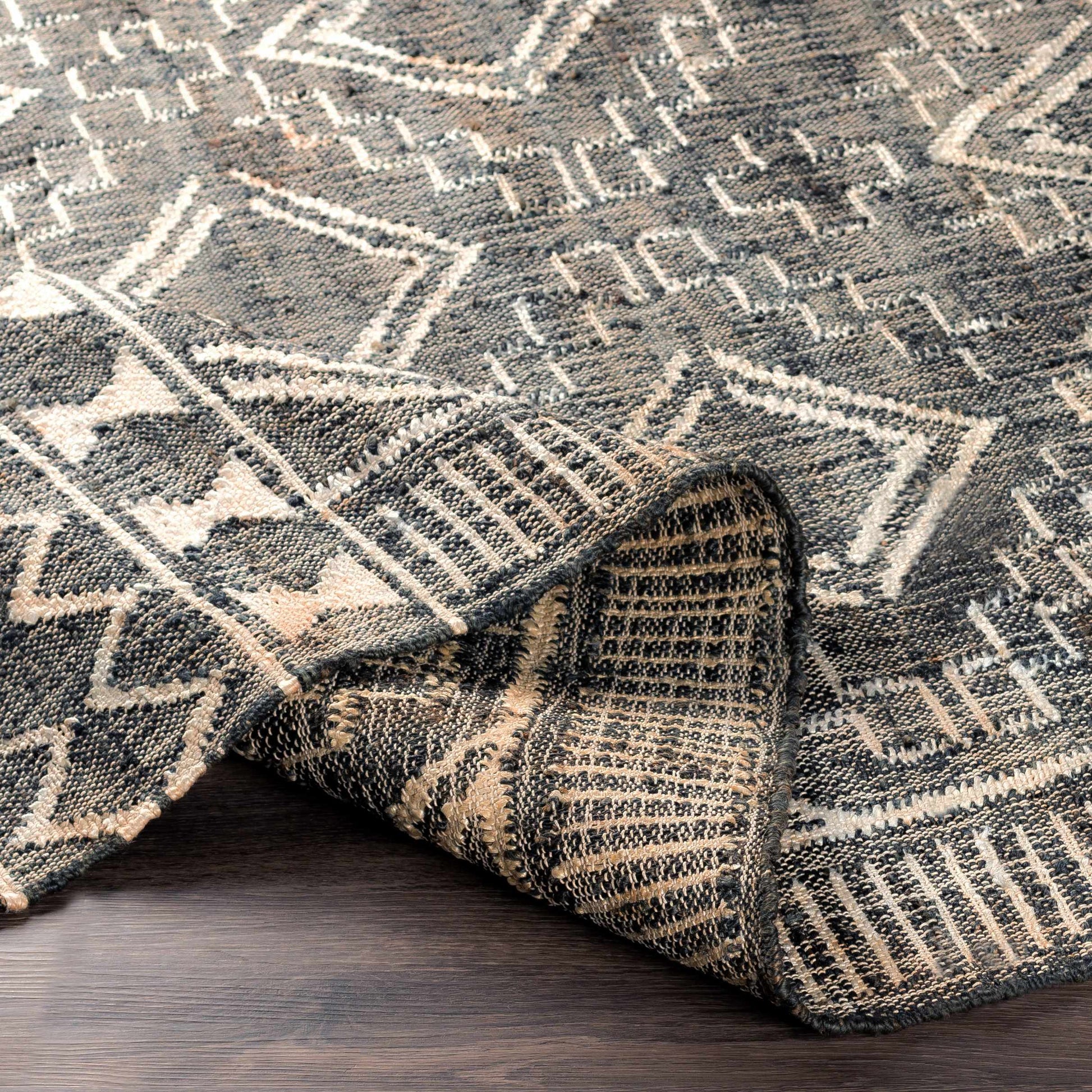 Cadence CEC-2300 Hand Woven Rug