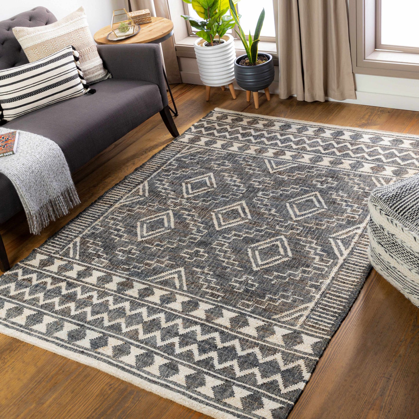 Cadence CEC-2300 Hand Woven Rug