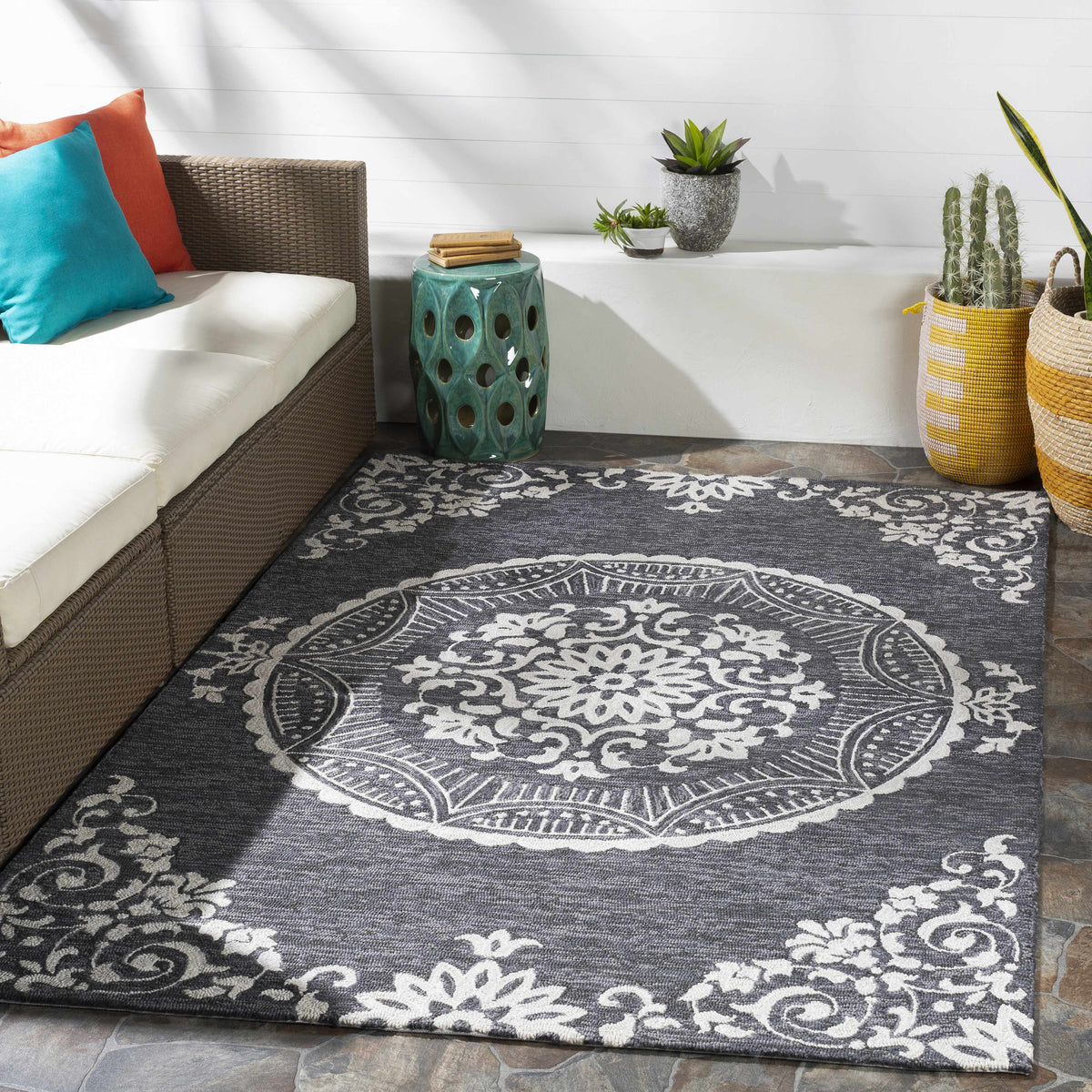Rain RAI-1283 Hand Hooked Rug