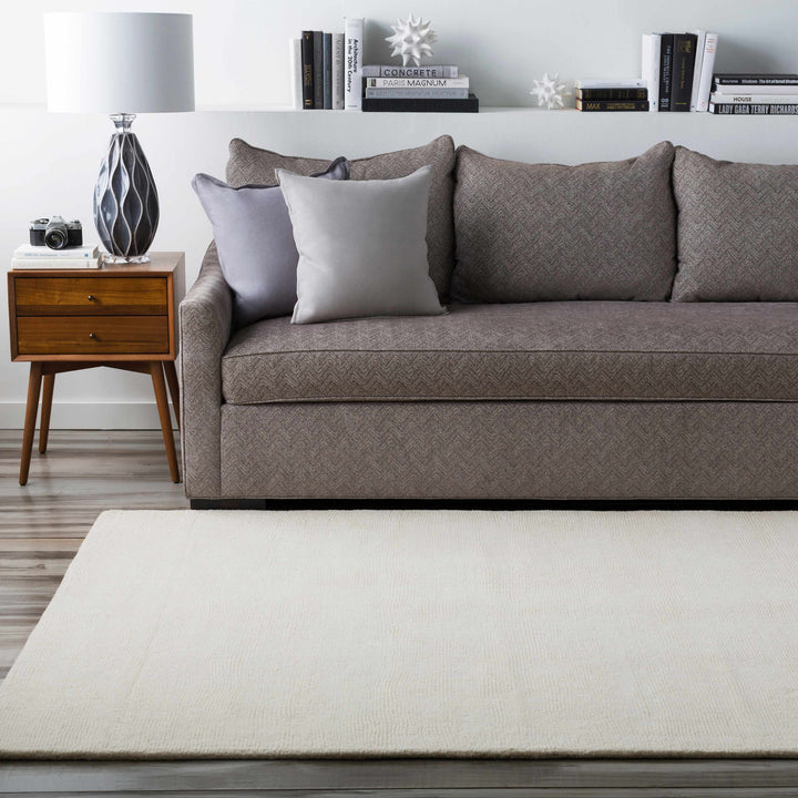 Pillows : OR-008,SL-004,Rugs : M-262