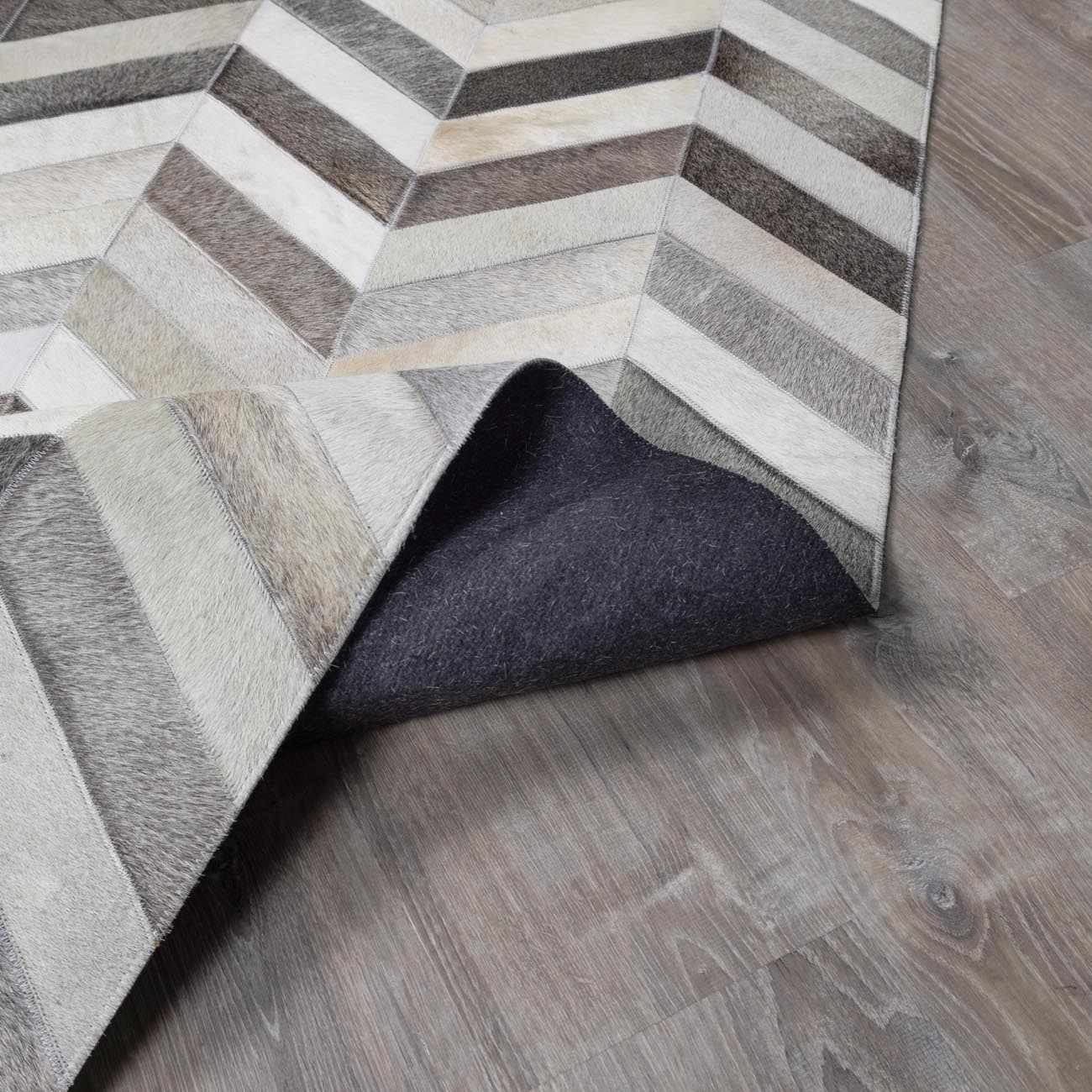 Trail TRL-1129 Hand Crafted Rug