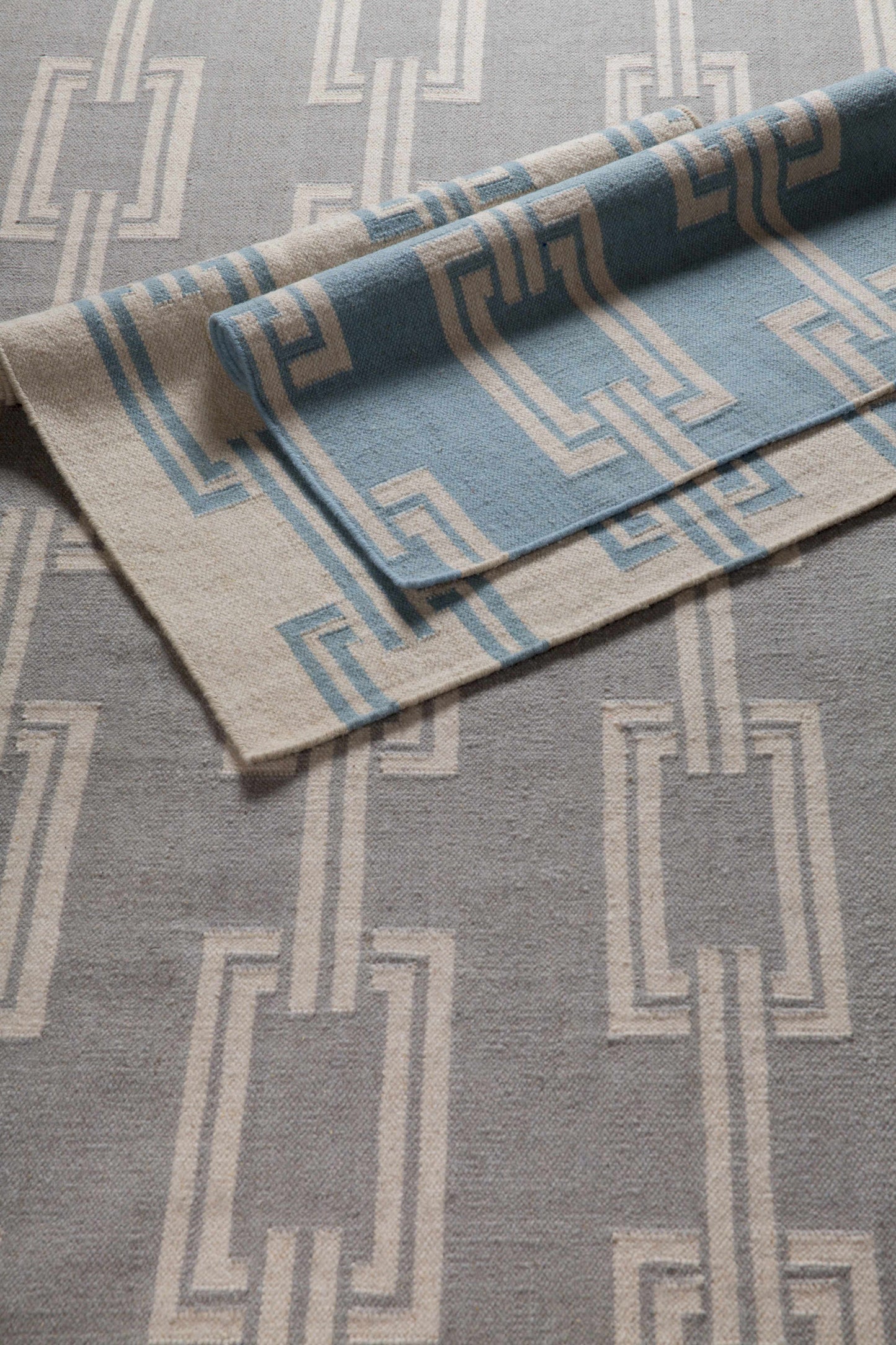 Boardwalk BDW-4039 Hand Woven Rug