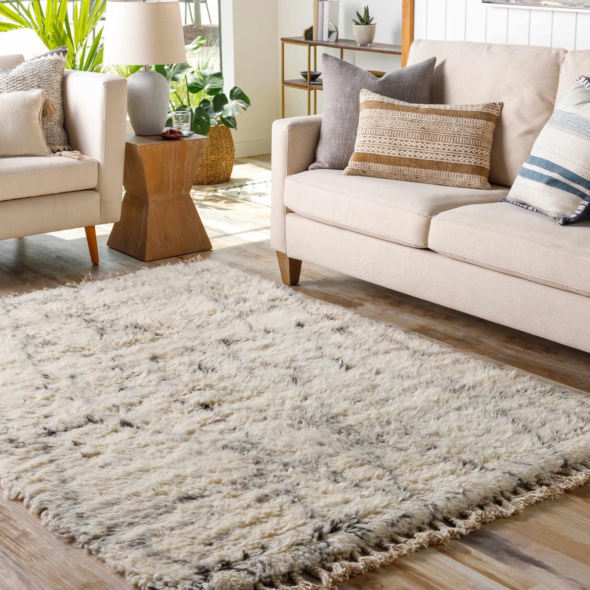 Camille CME-2304 Handmade Rug