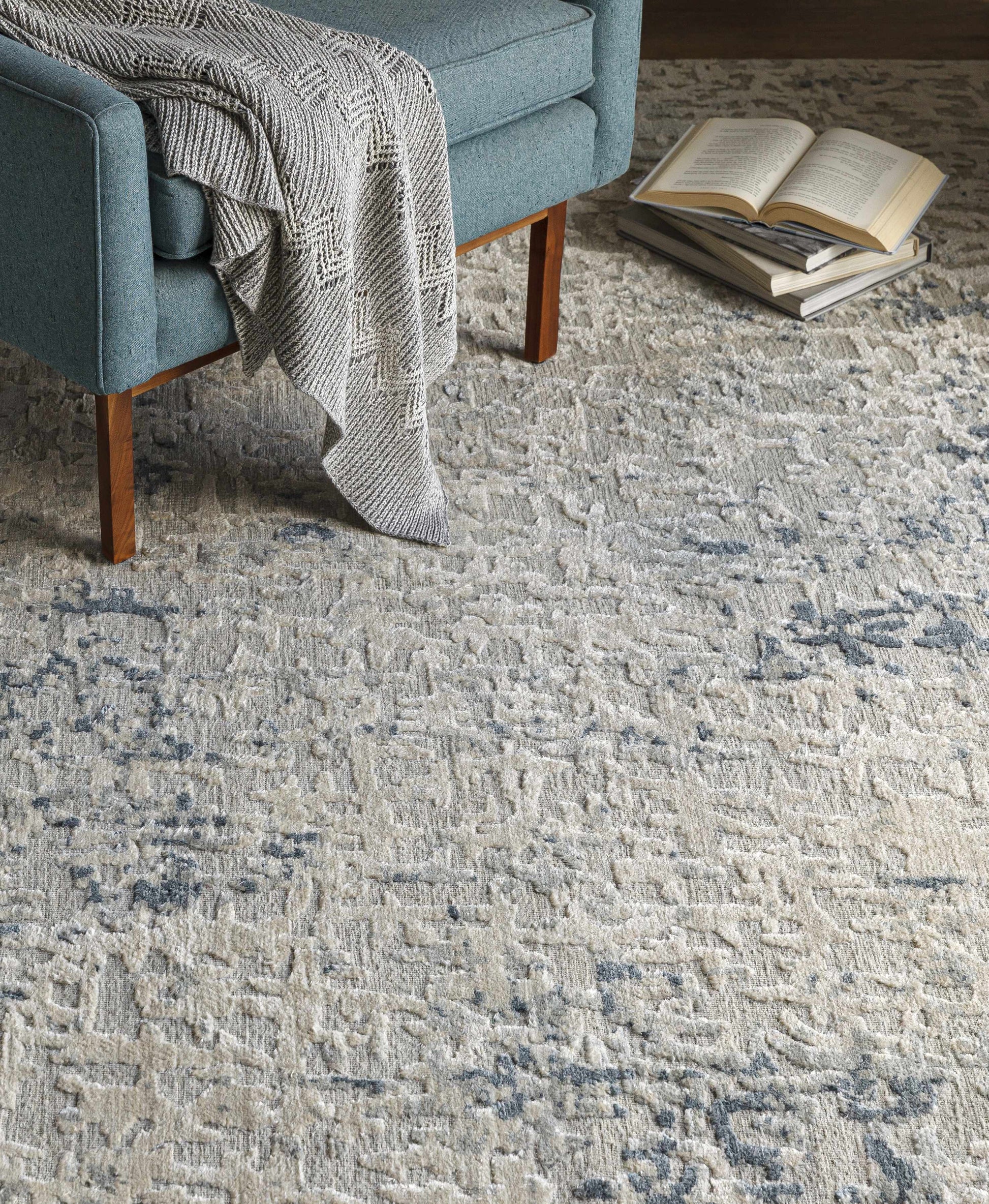 Resham RHM-2300 Hand Knotted Rug
