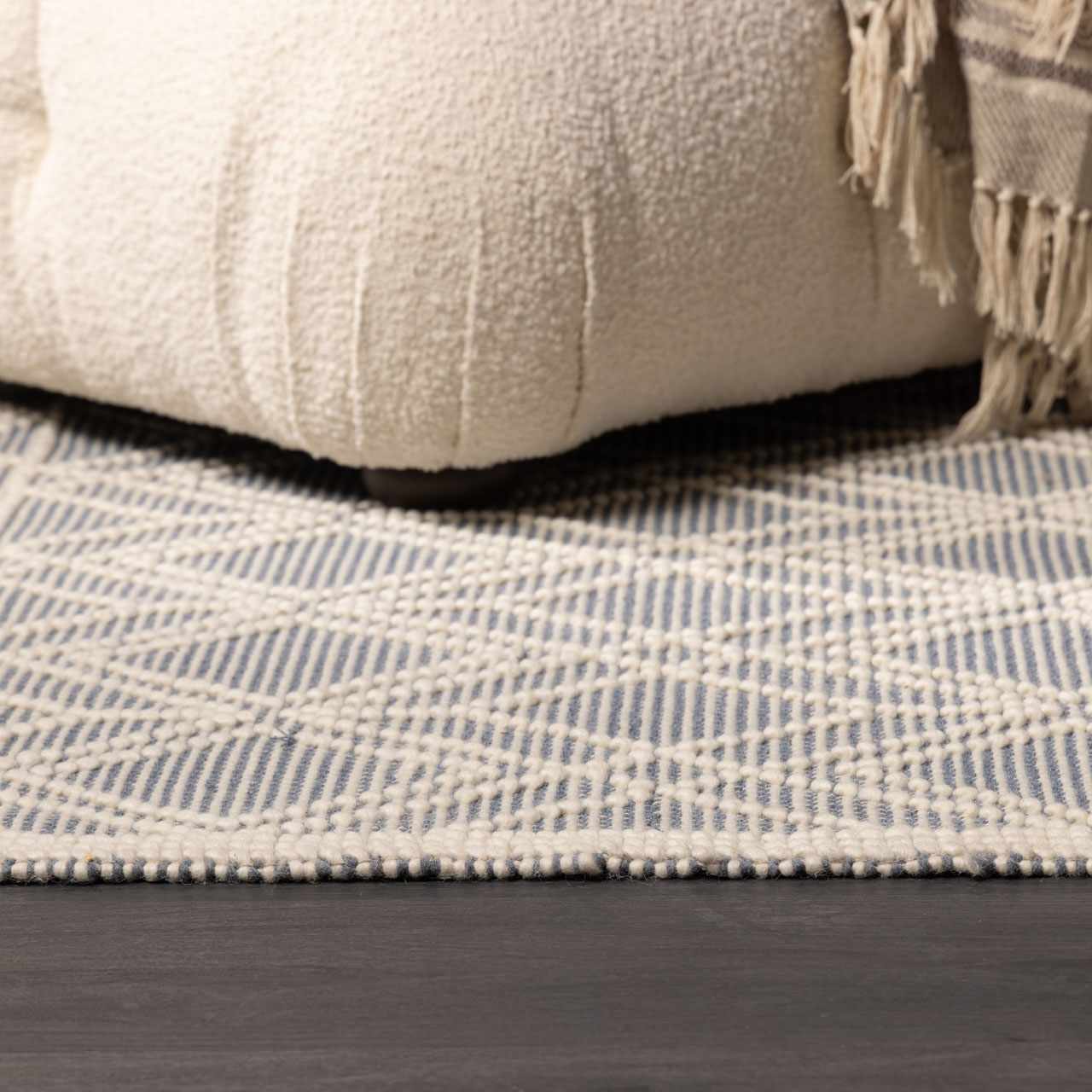 Casa DeCampo CDC-2300 Hand Woven Rug