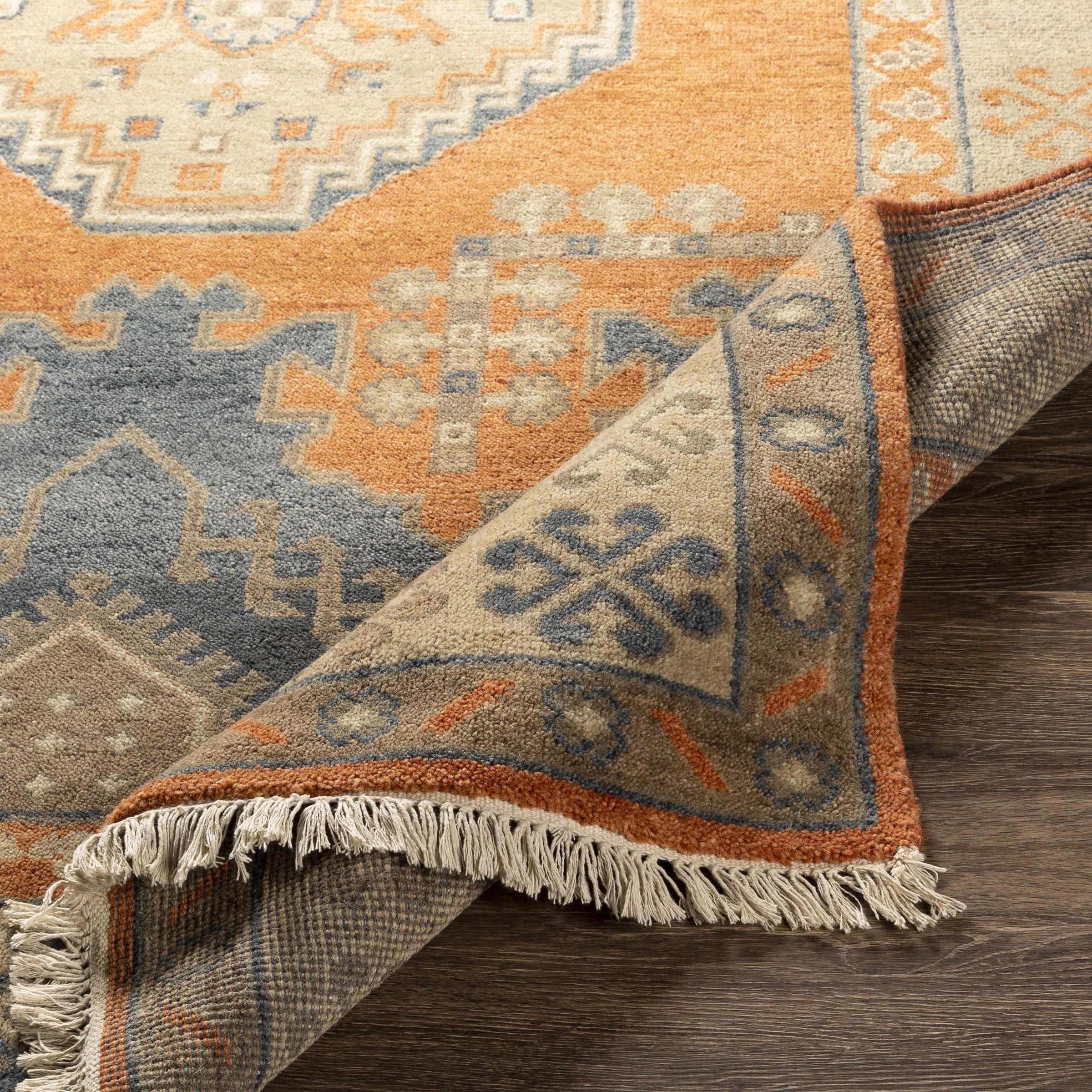 Isparta ISP-1000 Hand Knotted Rug
