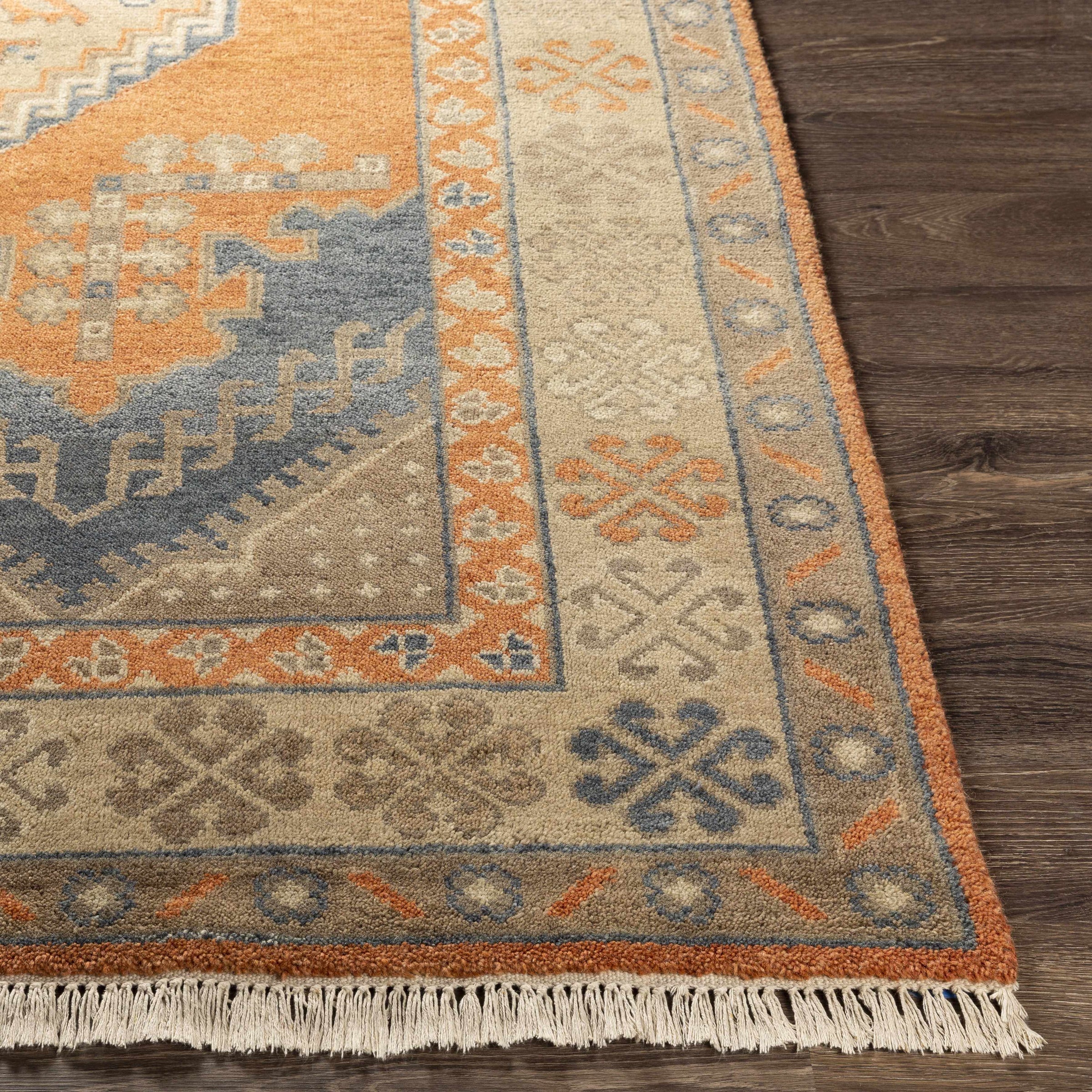 Isparta ISP-1000 Hand Knotted Rug