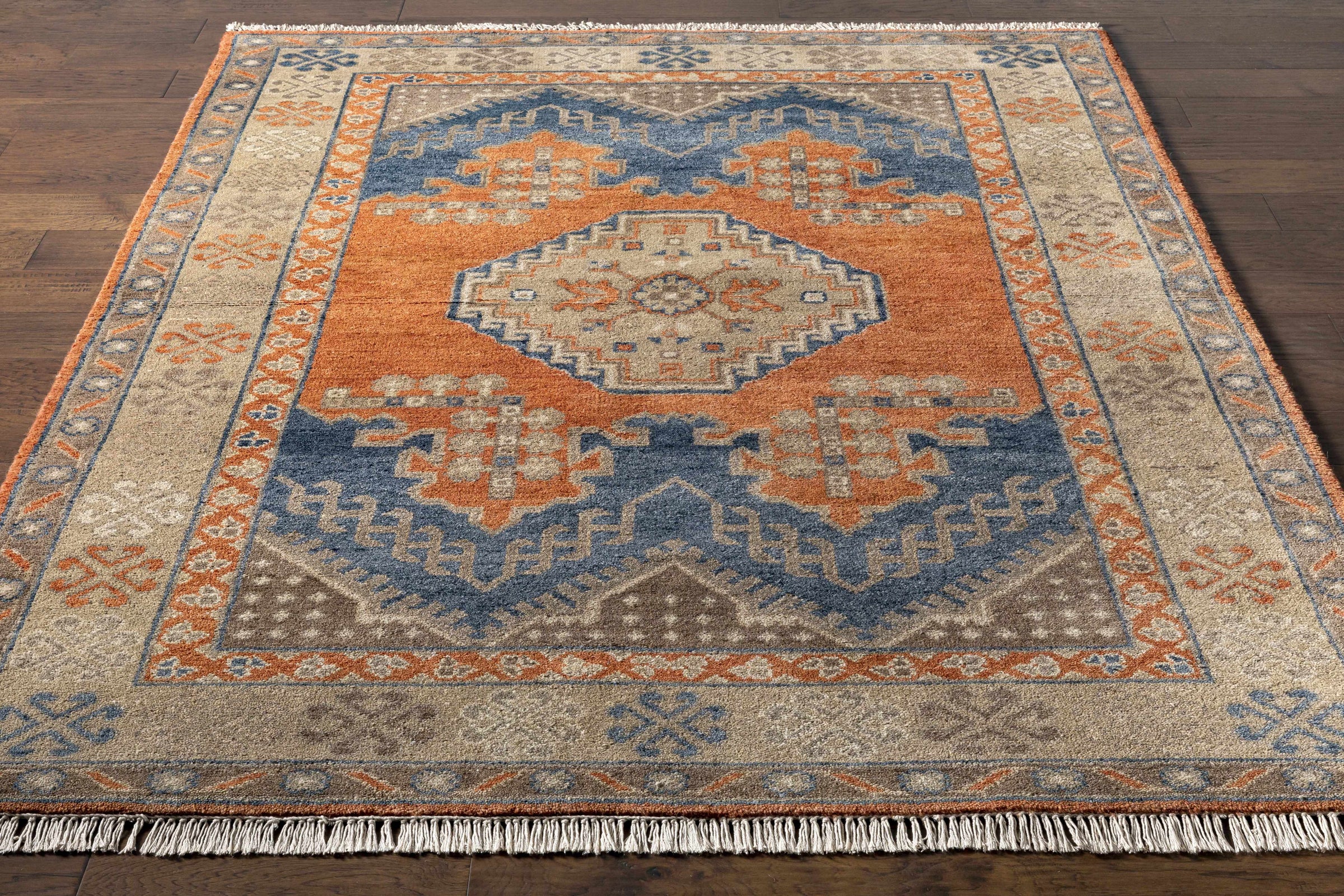 Isparta ISP-1000 Hand Knotted Rug