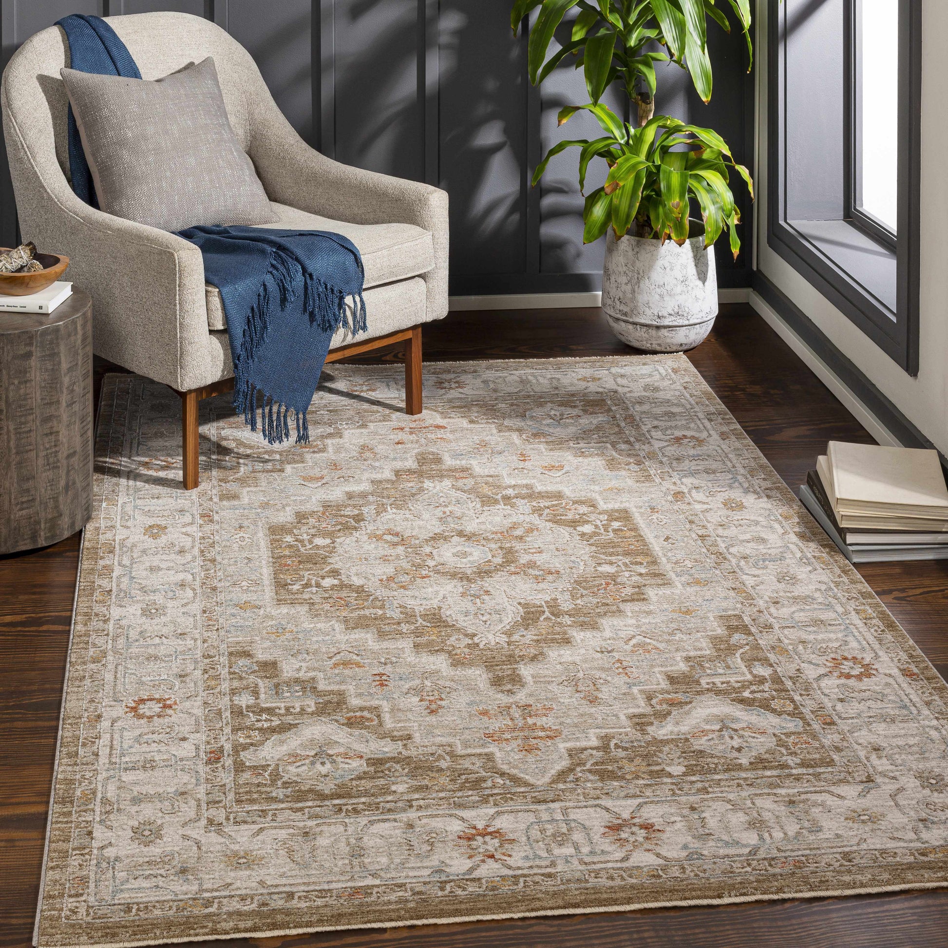 Avant Garde AVT-2315 Machine Woven Rug