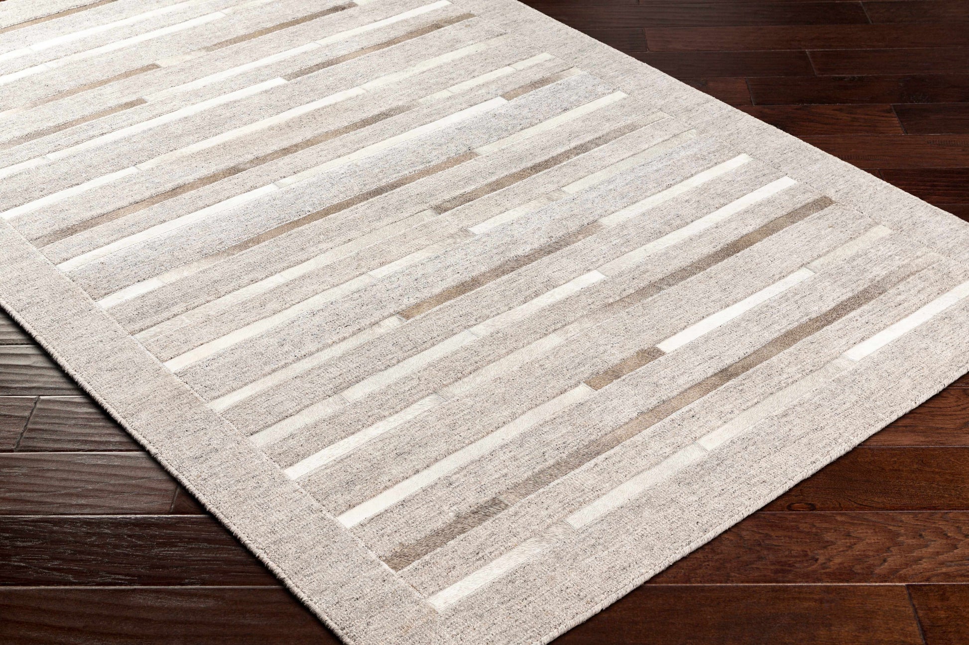 Eloquent ELQ-2307 Handmade Rug