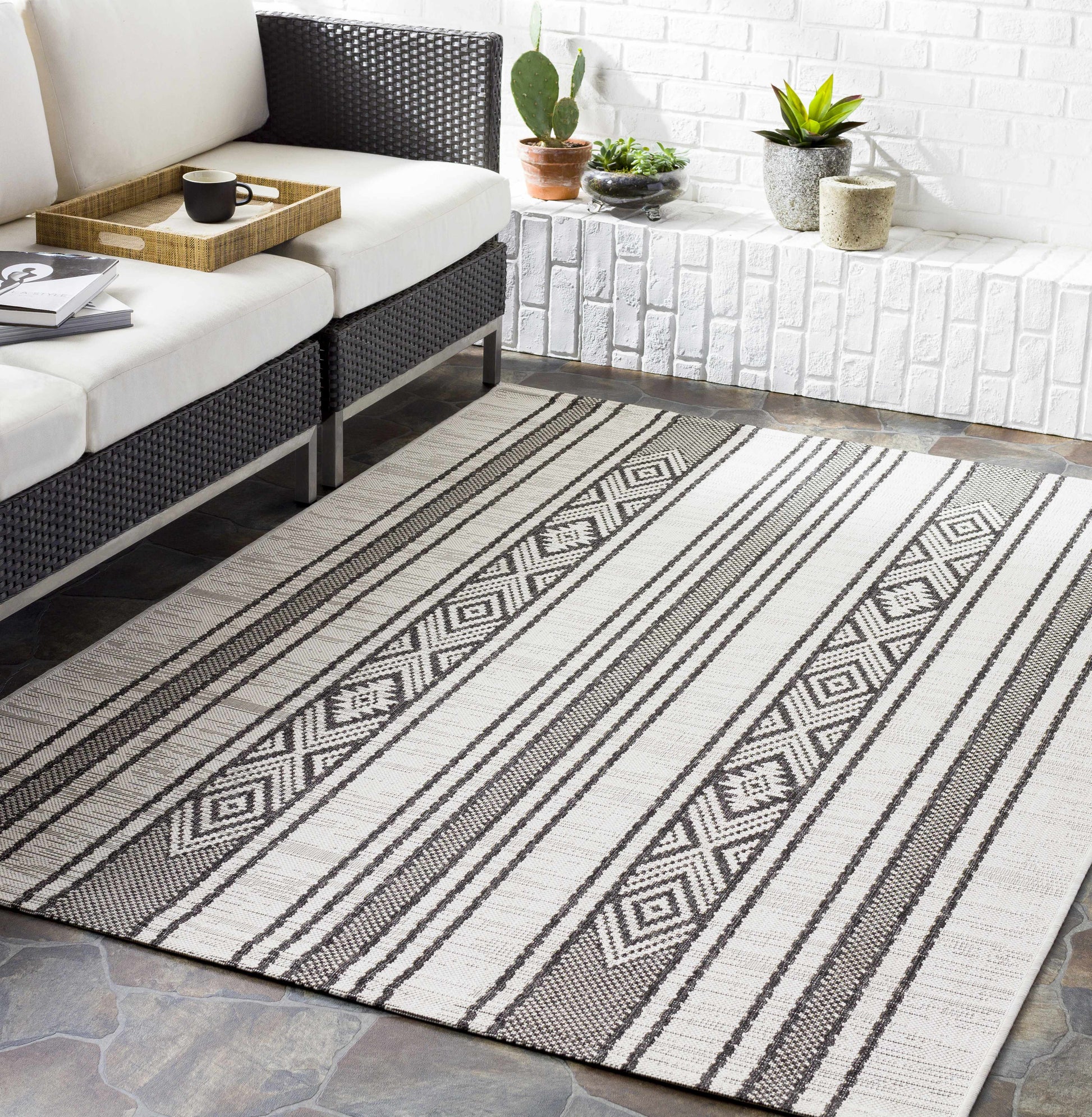 Eagean EAG-2352 Machine Woven Rug