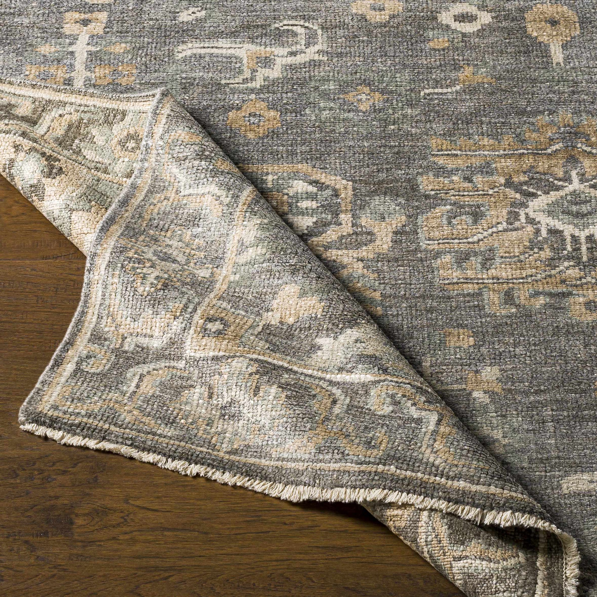 Royal RYL-2300 Hand Knotted Rug