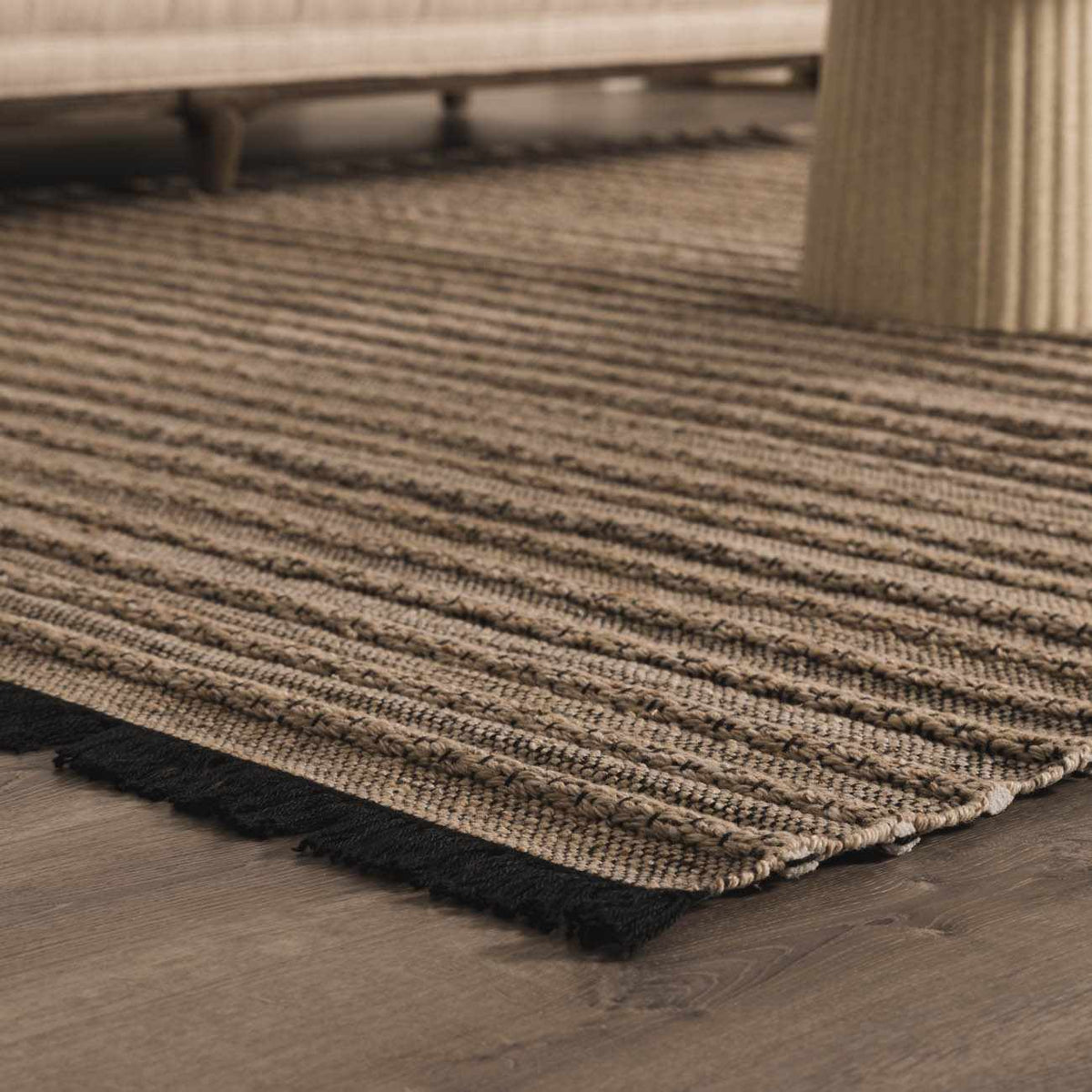 Azalea AZA-2335 Handmade Rug