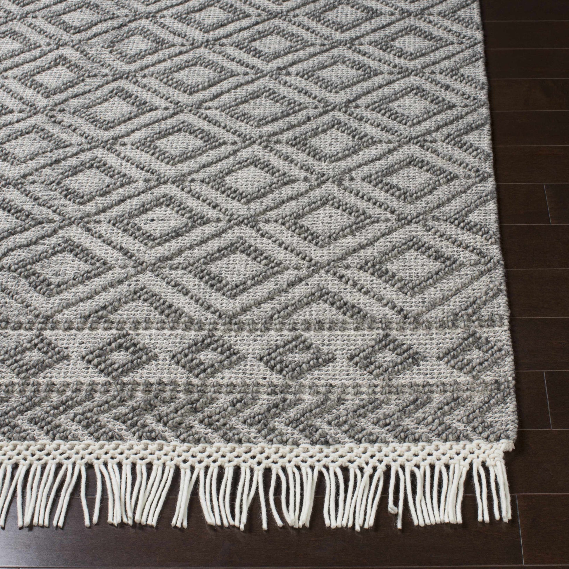 Farmhouse Tassels FTS-2302 Hand Woven Rug