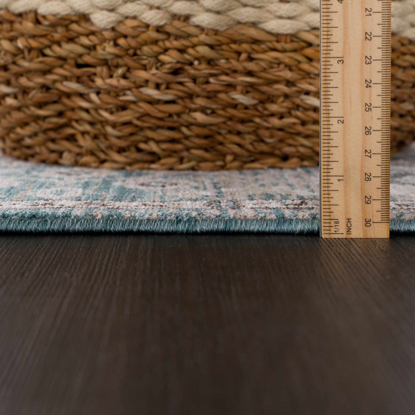 Carlisle CSI-2304 Machine Woven Rug