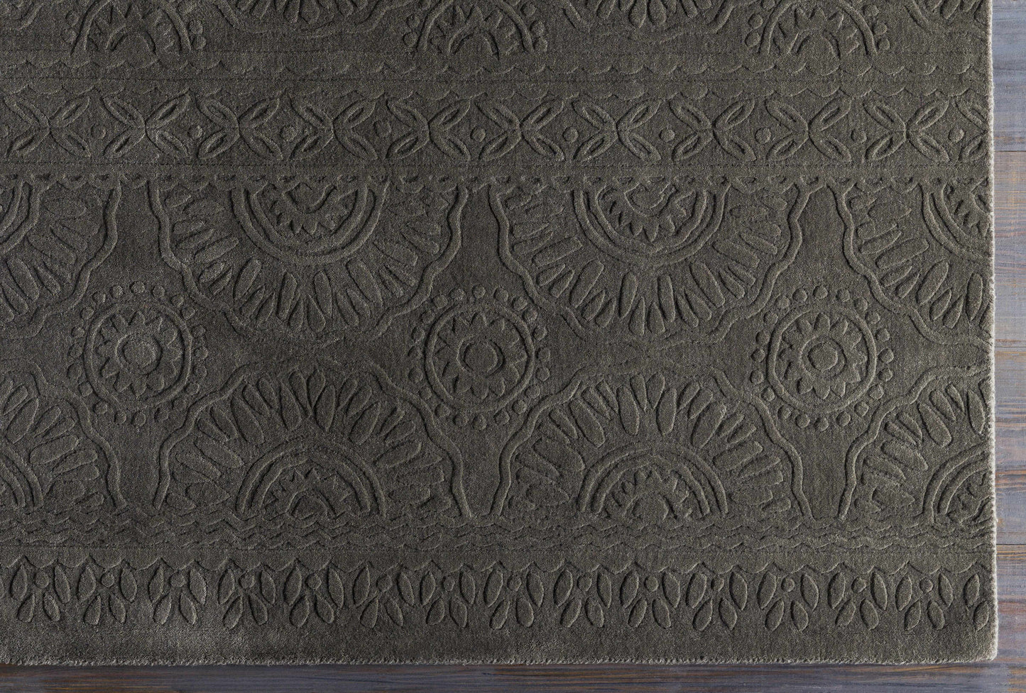 Taraash TRH-2300 Hand Loomed Rug