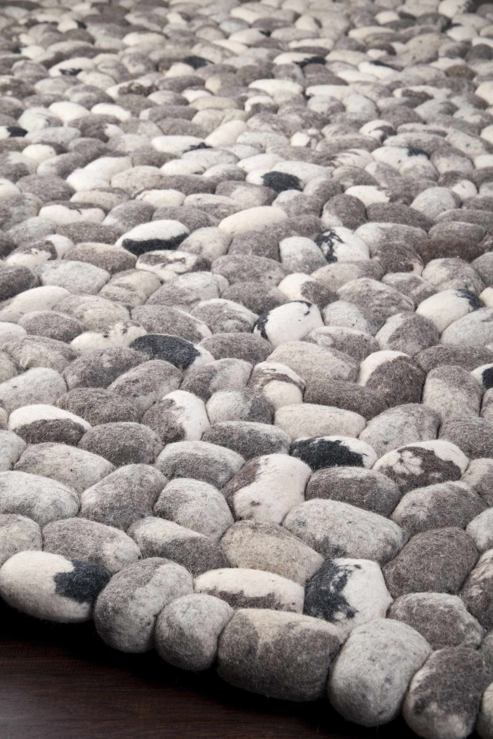 Summit SMT-6600 Hand Woven Rug