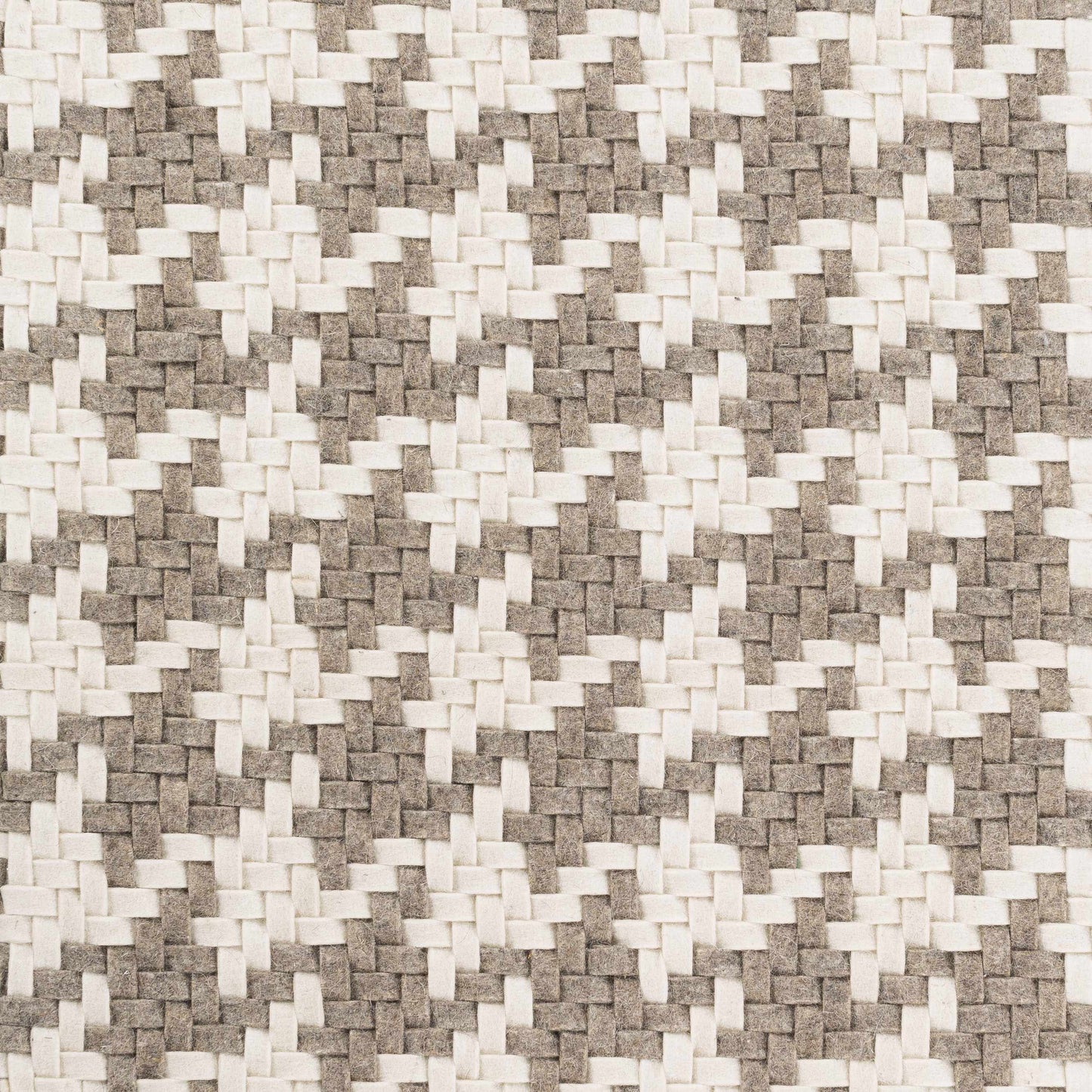 Jigsaw JIG-1001 Hand Woven Rug