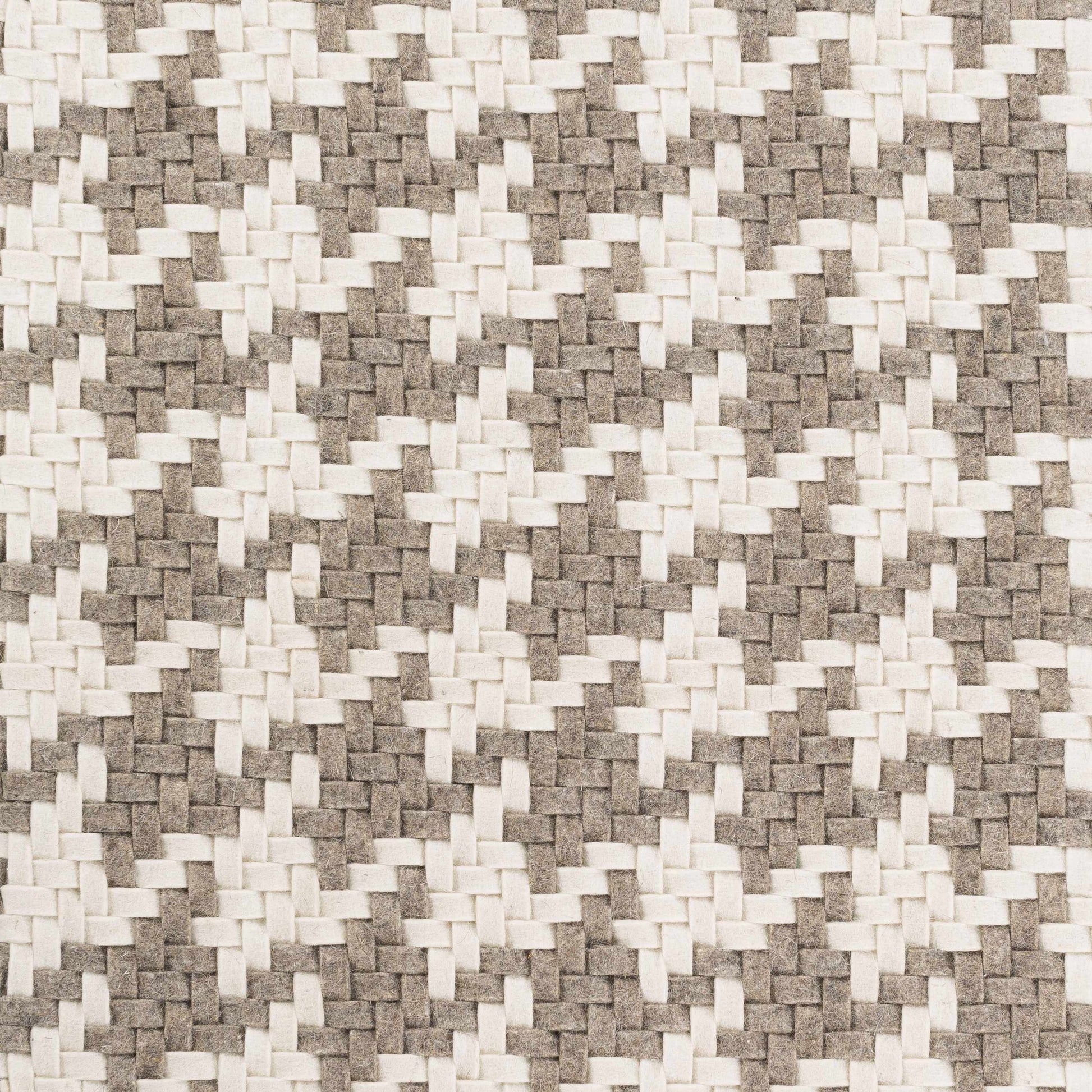 Jigsaw JIG-1001 Hand Woven Rug
