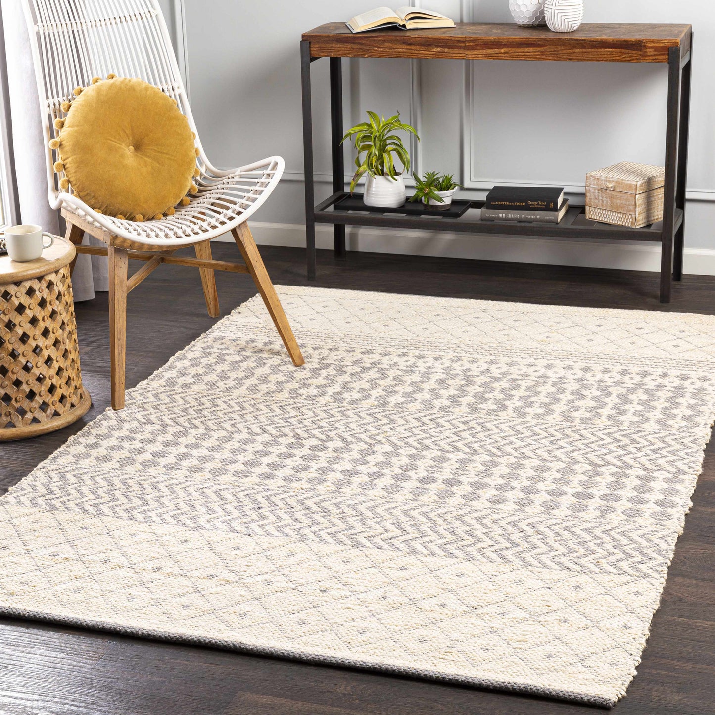 Bryant BRA-2401 Hand Woven Rug