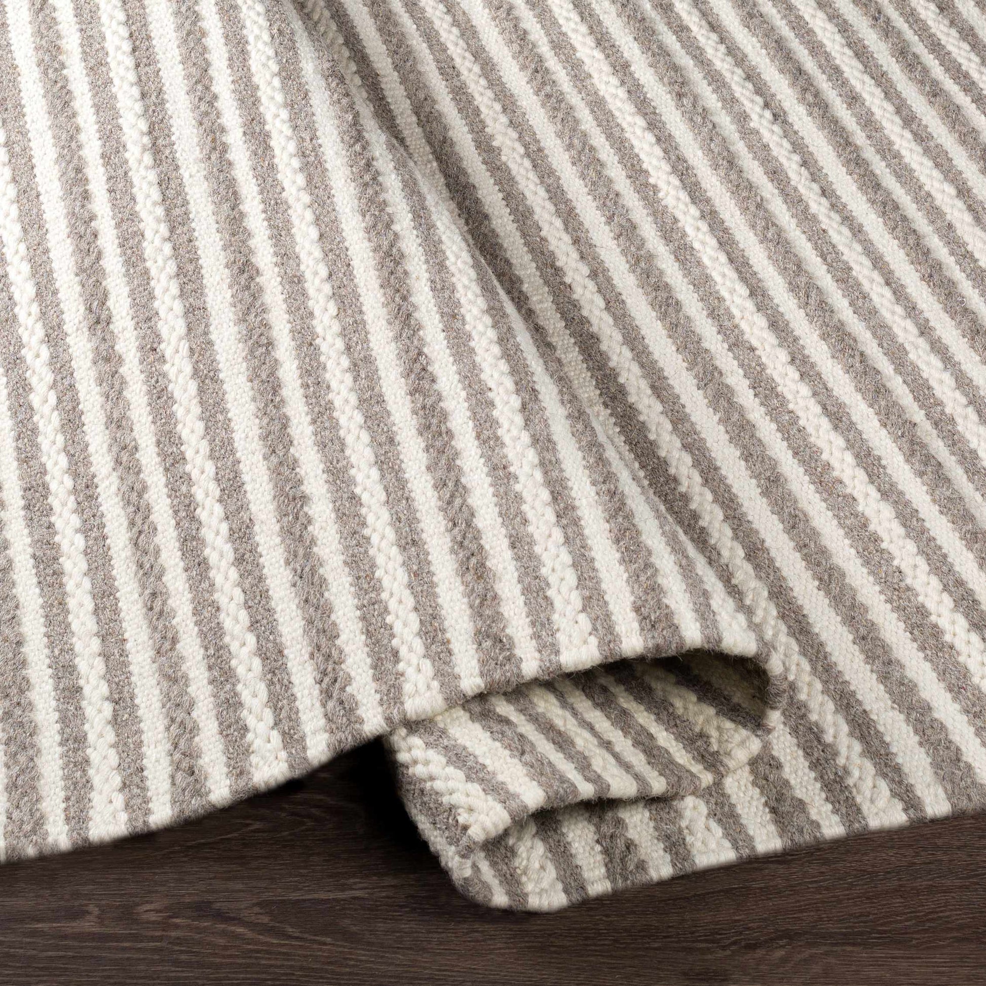 Ravena RVN-3006 Hand Woven Rug