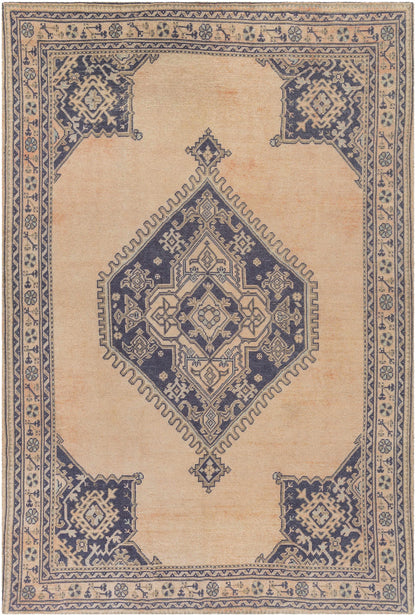 Unique UNQ-2308 Hand Tufted Rug