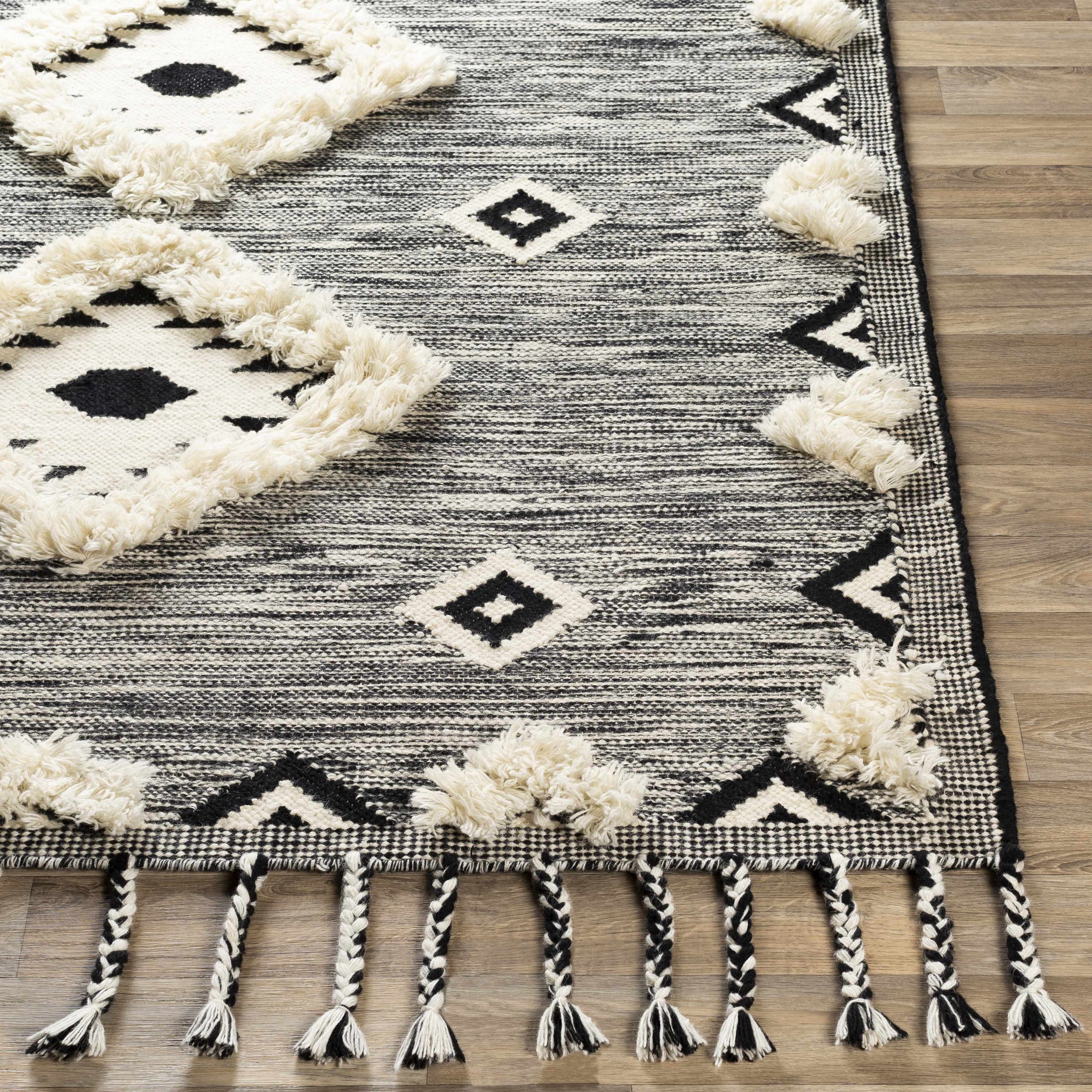Apache APA-2302 Hand Woven Rug