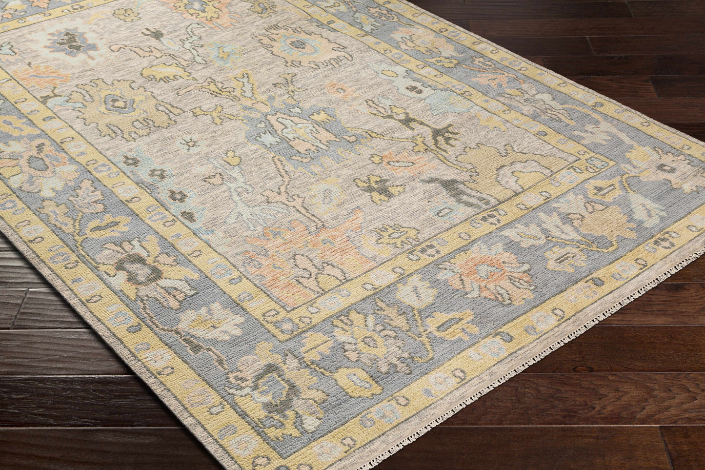 Ushak USK-2303 Hand Knotted Rug